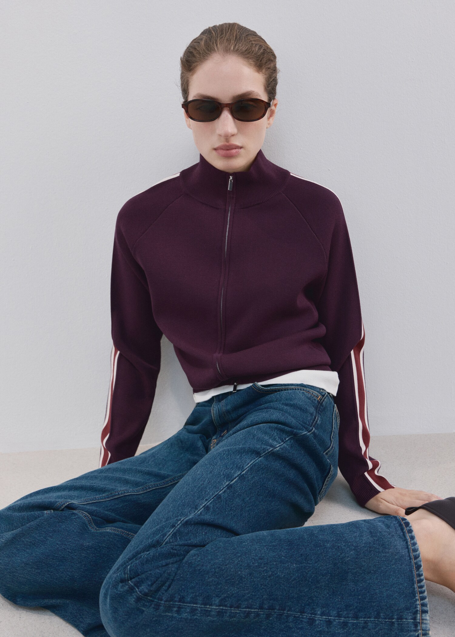 Contrast stripe zip cardigan - Medium plane