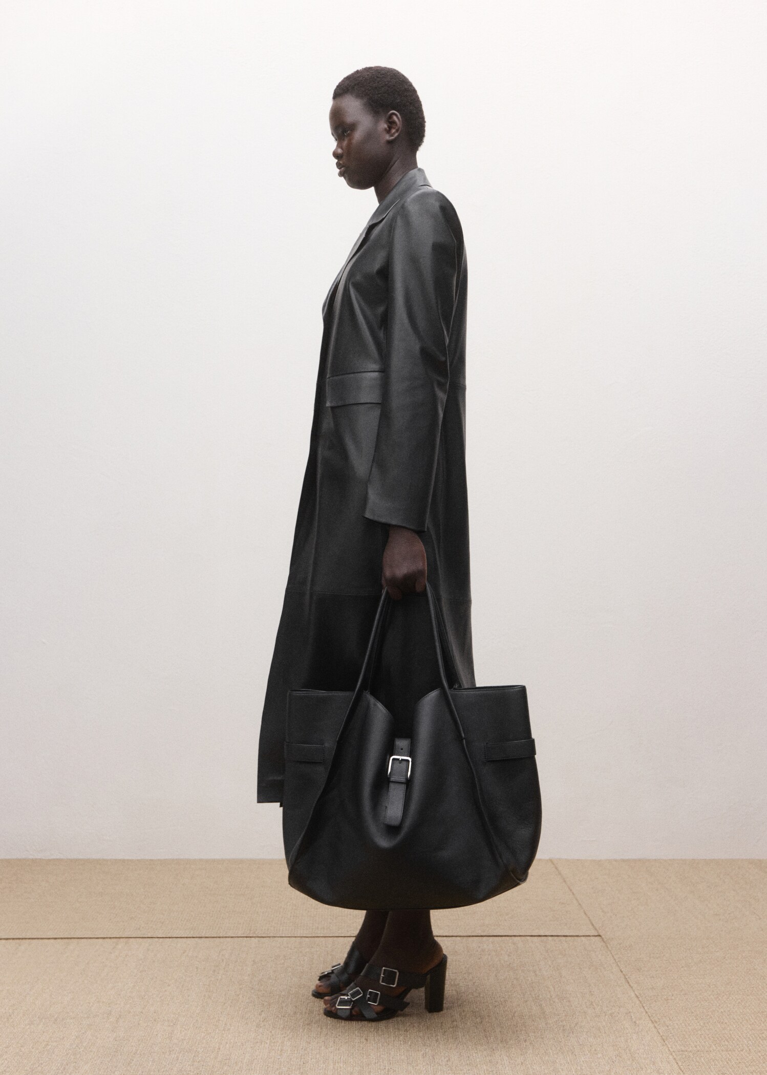 Παλτό ίσιο 100% δέρμα με τσέπες - Λεπτομέρεια του προϊόντος 2