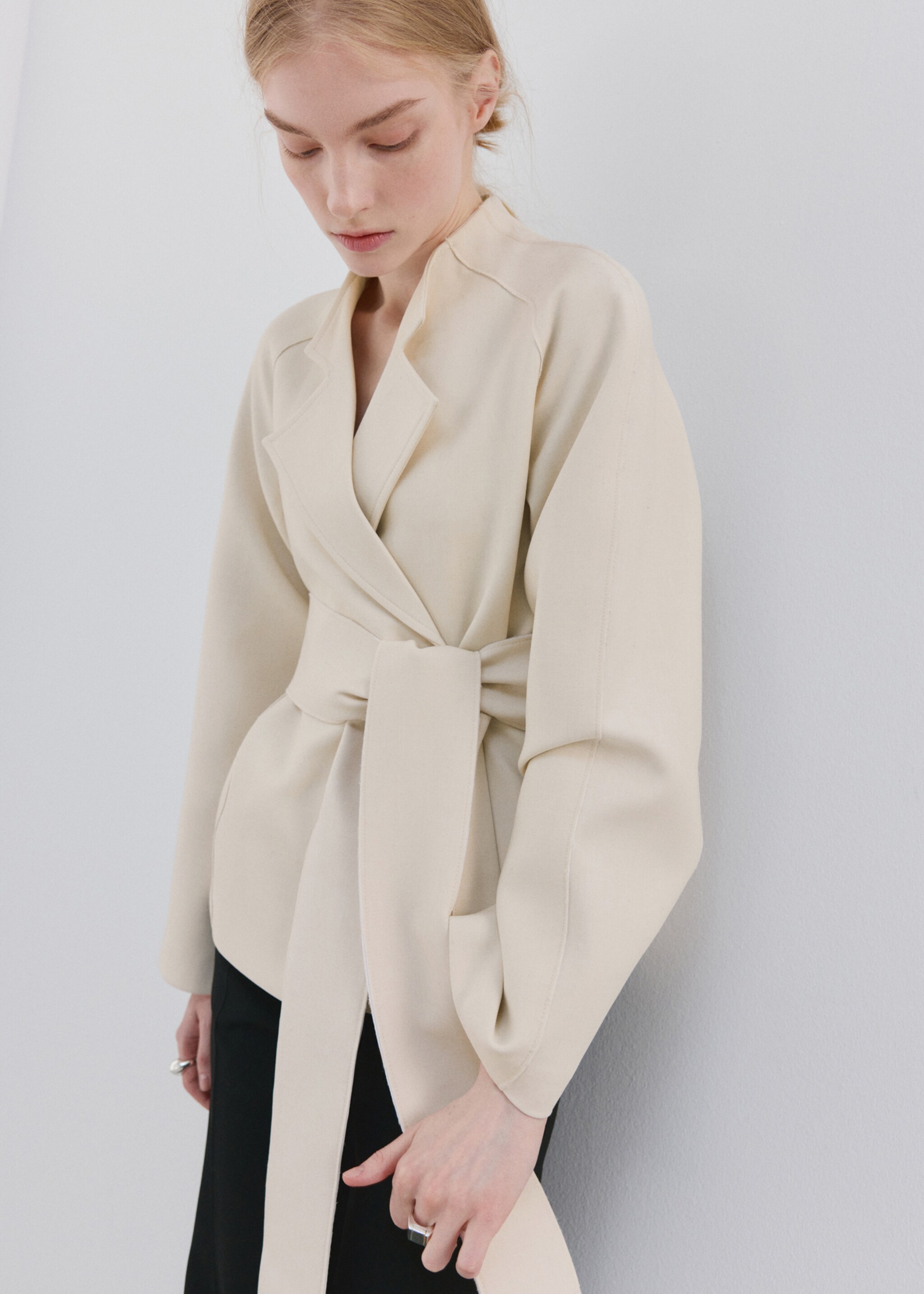 Jacket with lapels and tie belt - Medium plane, Ecru. Ref: 27084448-01.