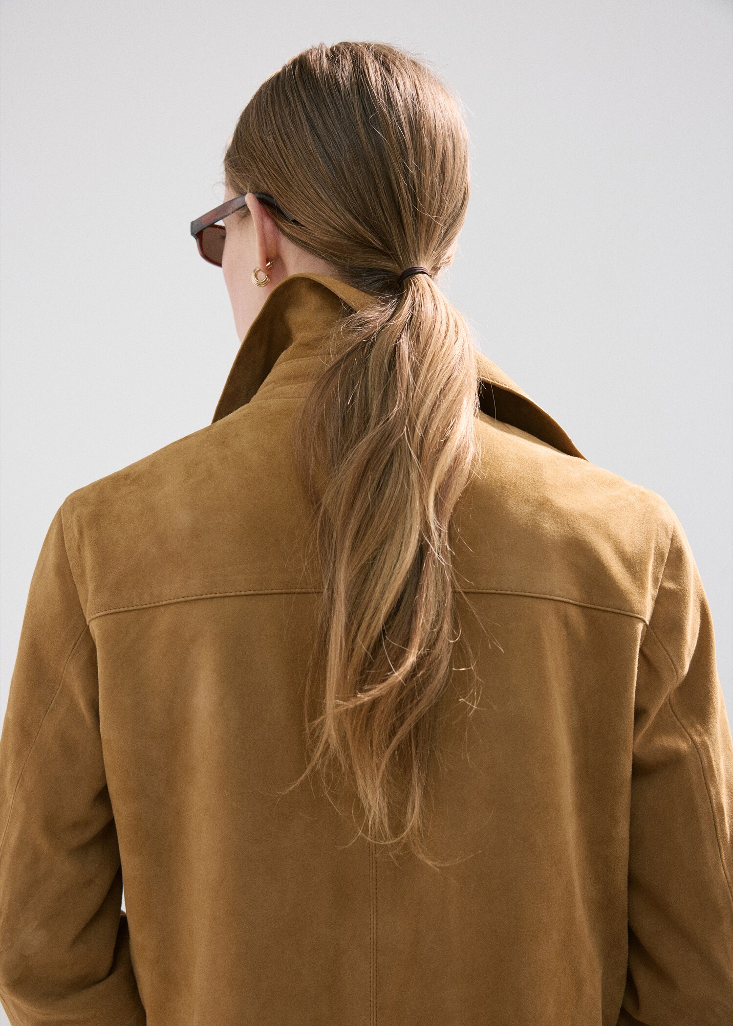 Wildleder-Jacke mit Taschen - Detail des Artikels 4