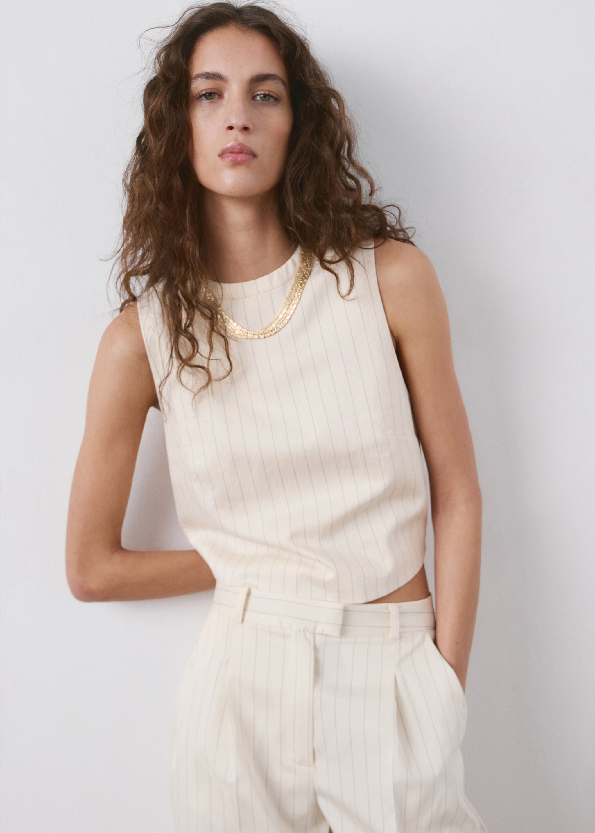 Zincir detaylı bluz