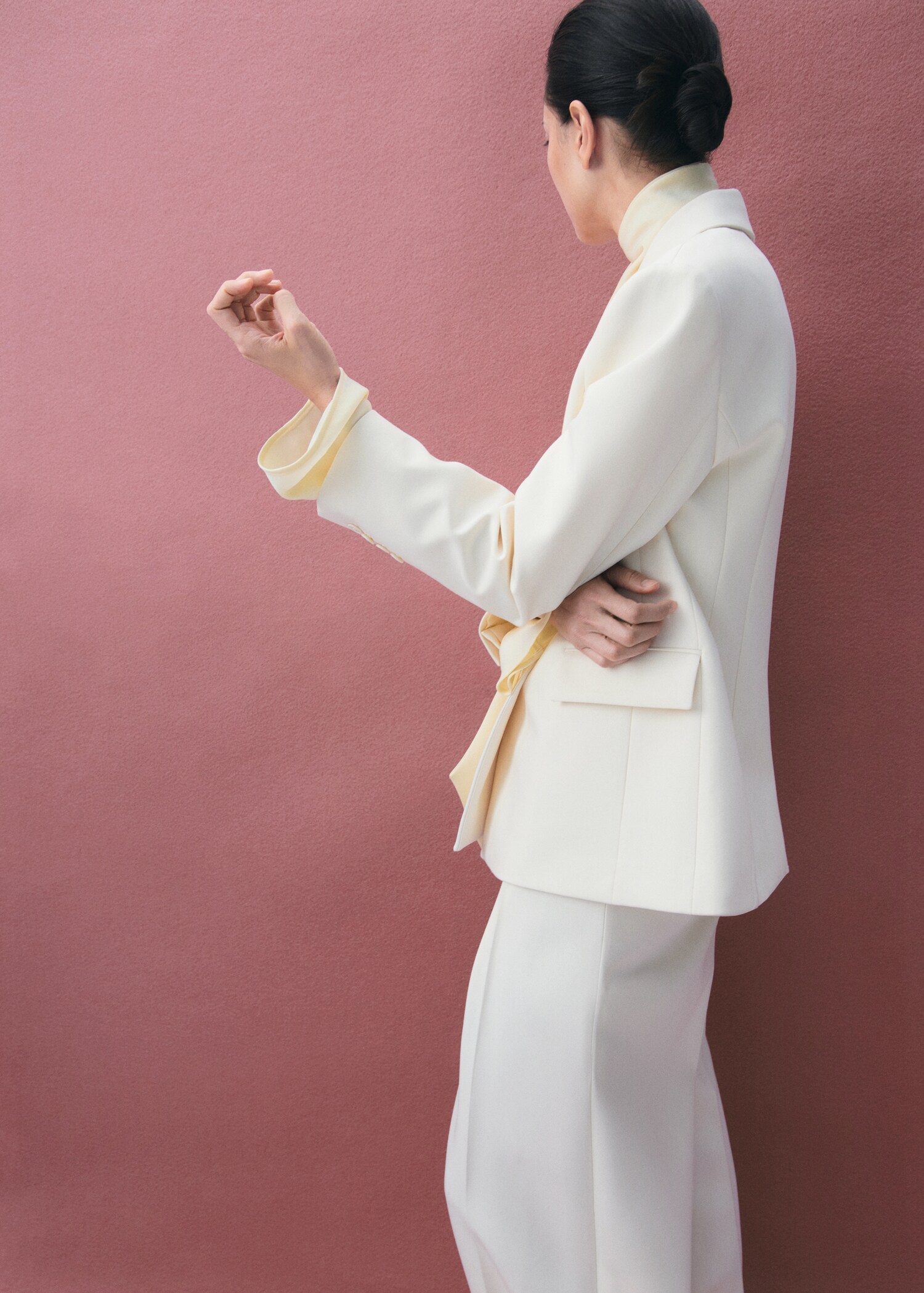 Fitted double-breasted blazer - Details of the article 2