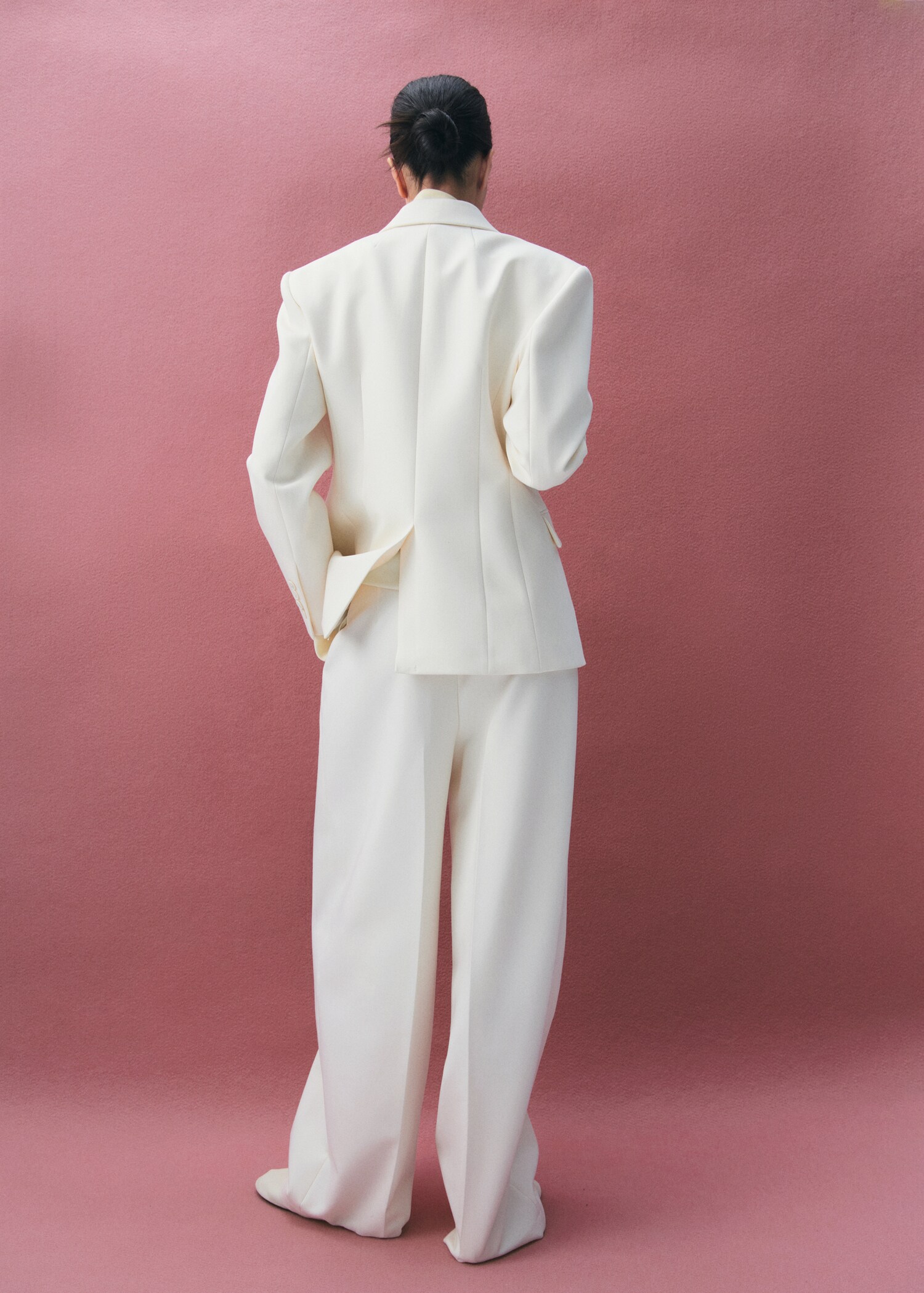 Blazer cruzada entallada - Reverso del artículo