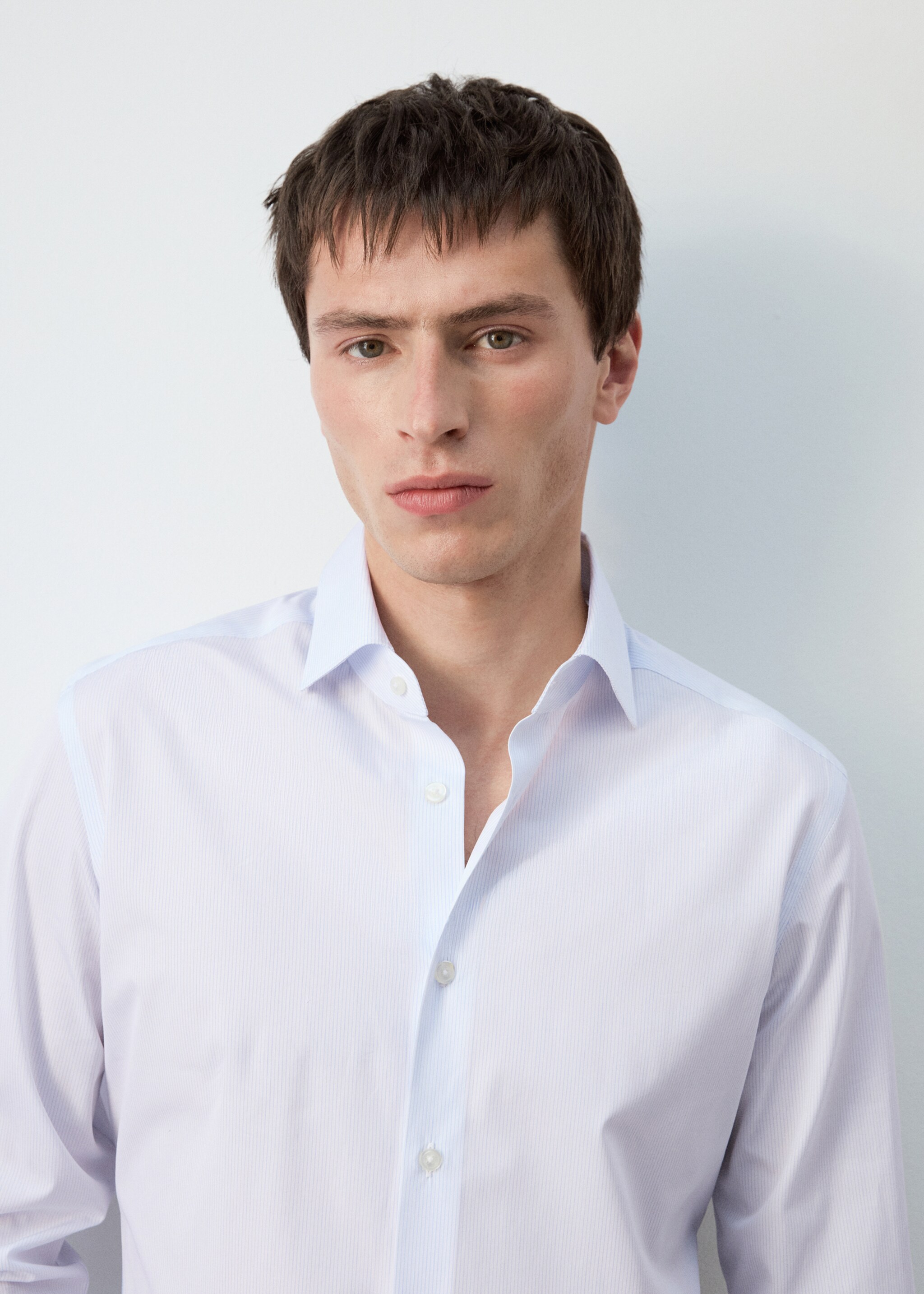 Camisa  100% cotó ratlles slim fit - Detall de l'article 1, Blanc. Ref: 27085935-01.