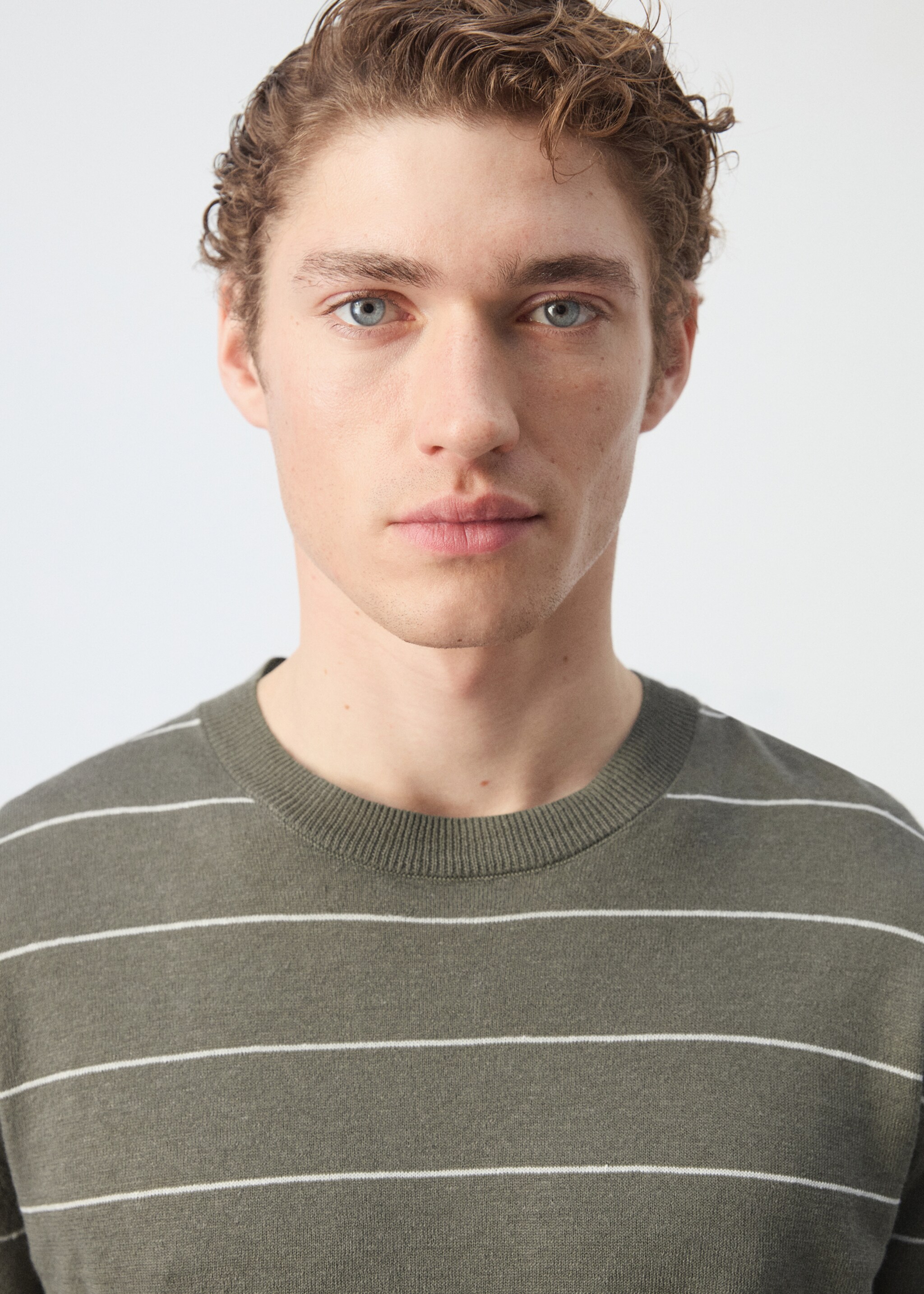 Linen blend fine knit striped jersey - Details of the article 1, Medium Brown. Ref: 27085938-02.