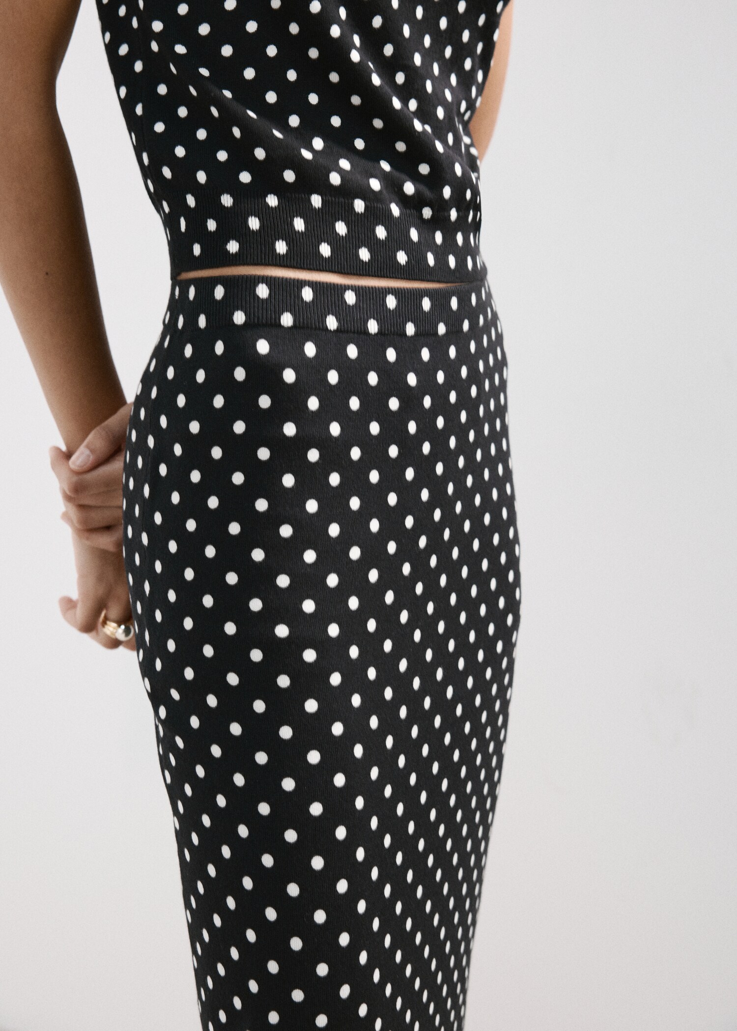 Polka dots midi skirt - Details of the article 4