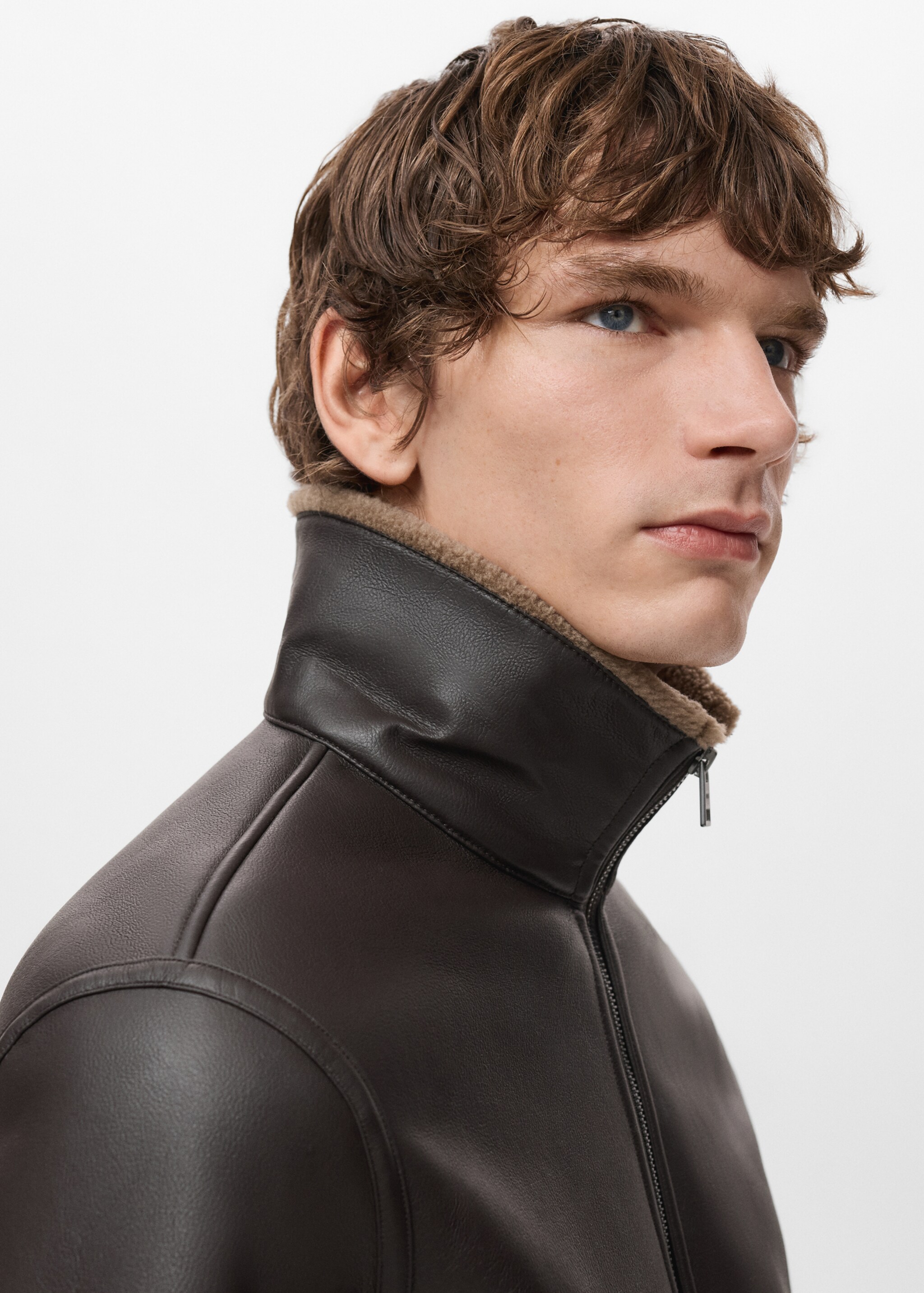 Faux-leather fleece jacket - Details of the article 6, Chocolate. Ref: 27091170-01.