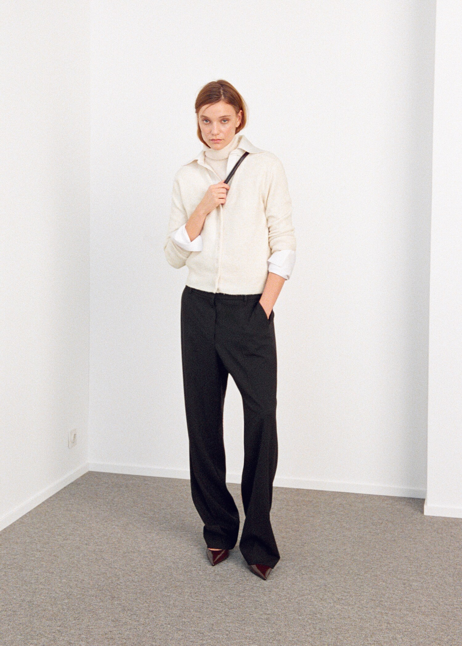 Cárdigan punto cuello pico - Plano general