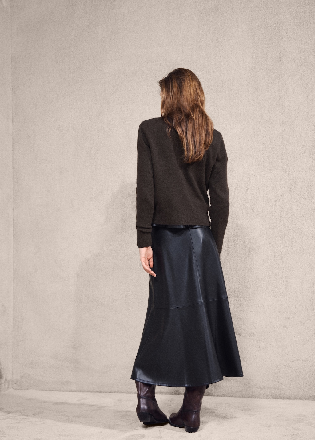 V-neck knitted cardigan