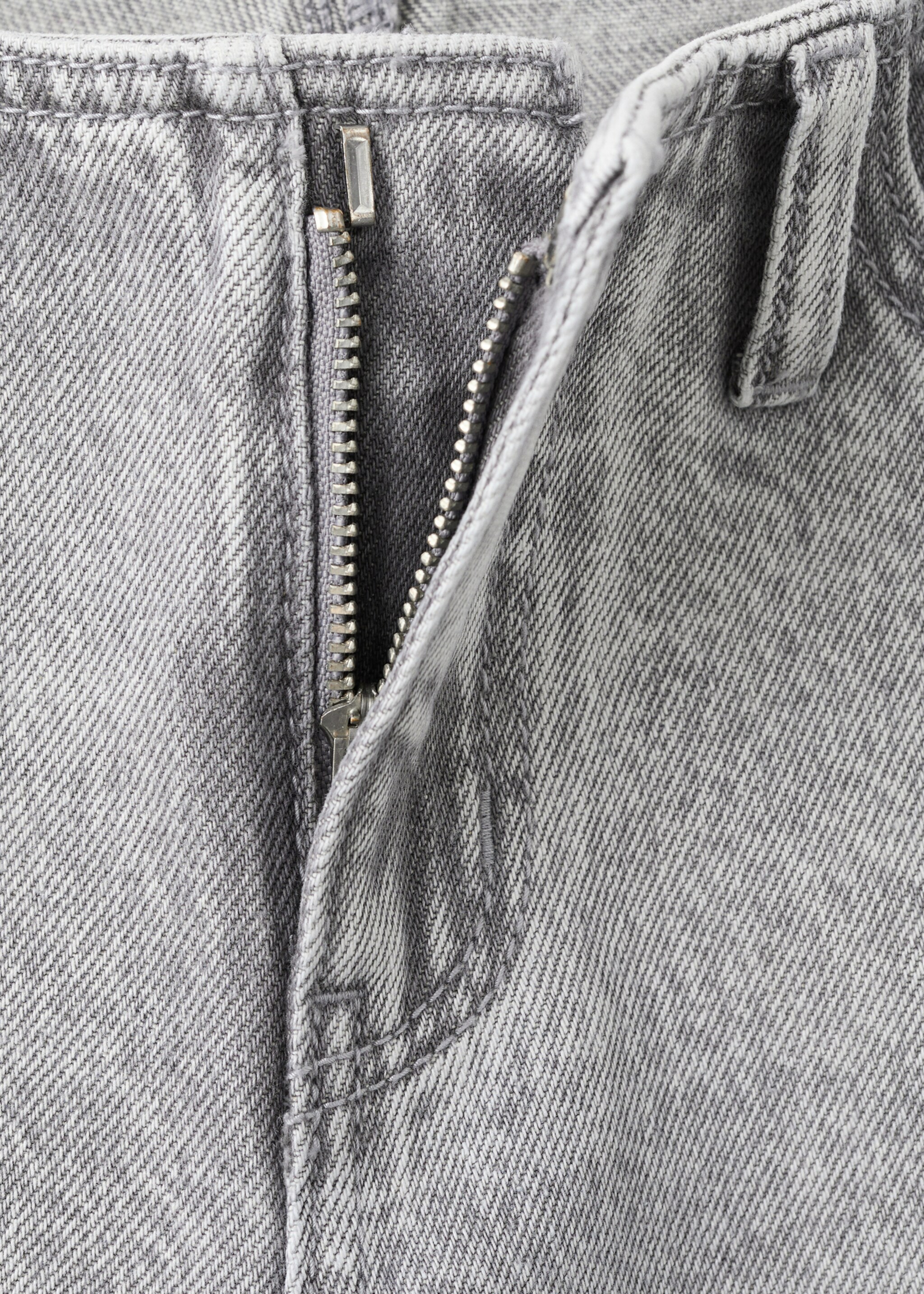 Low waist jeans - Details of the article 8, Denim Grey. Ref: 27091515-01.