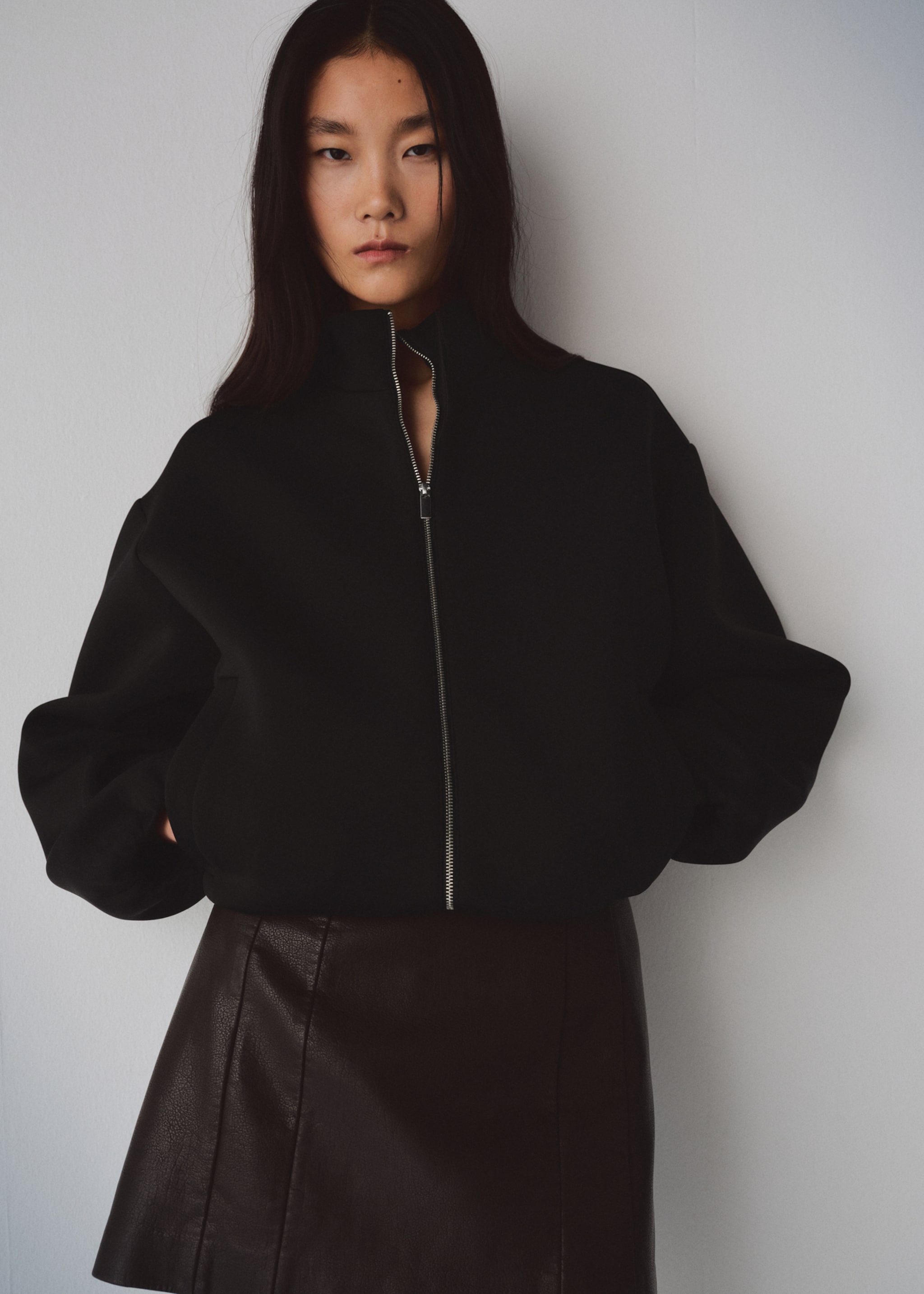 Oversized bomberjack - Middenvlak, Zwart. Ref: 27093342-01.