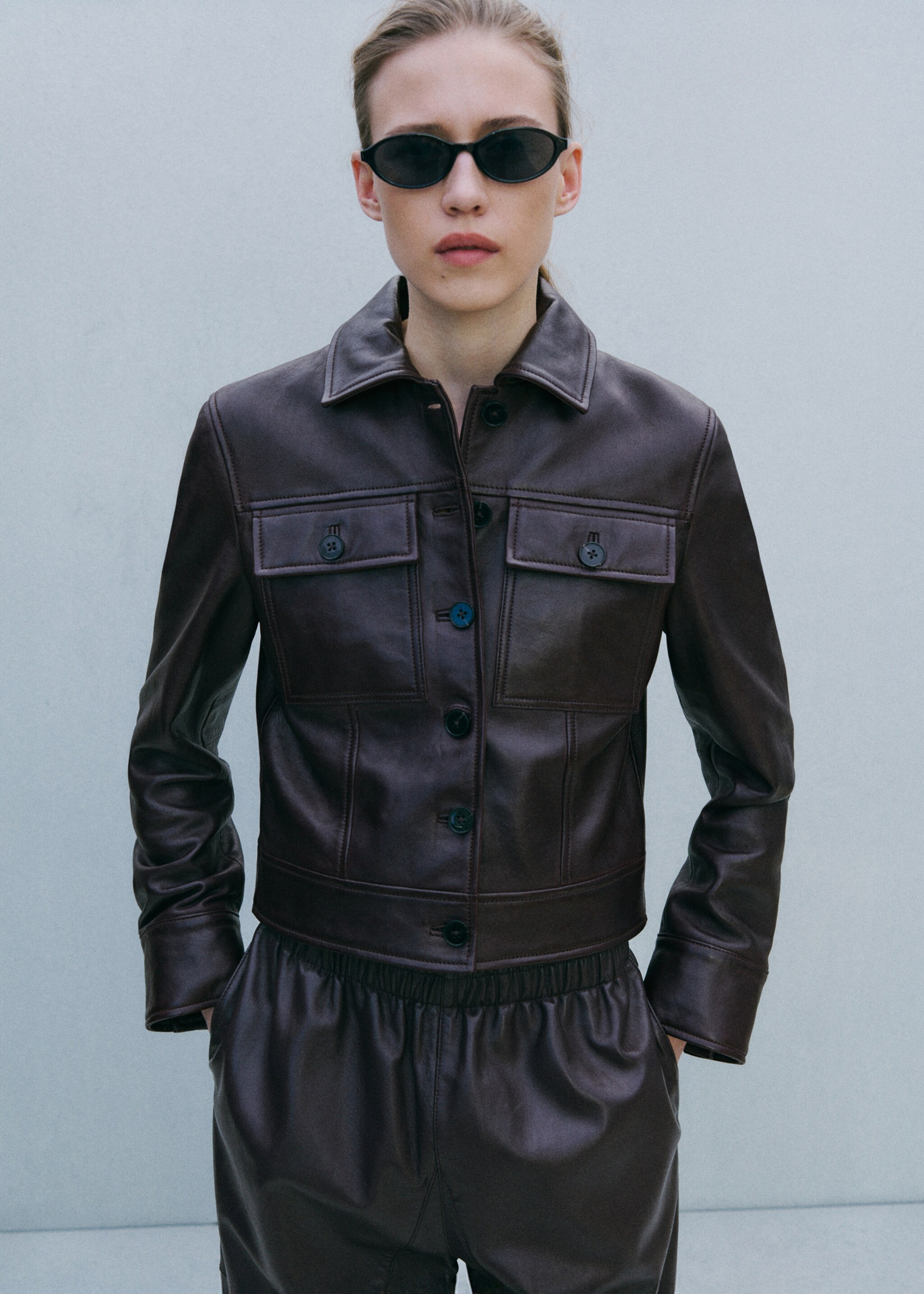 Buttoned leather jacket - Medium plane, Burgundy. Ref: 27094044-01.