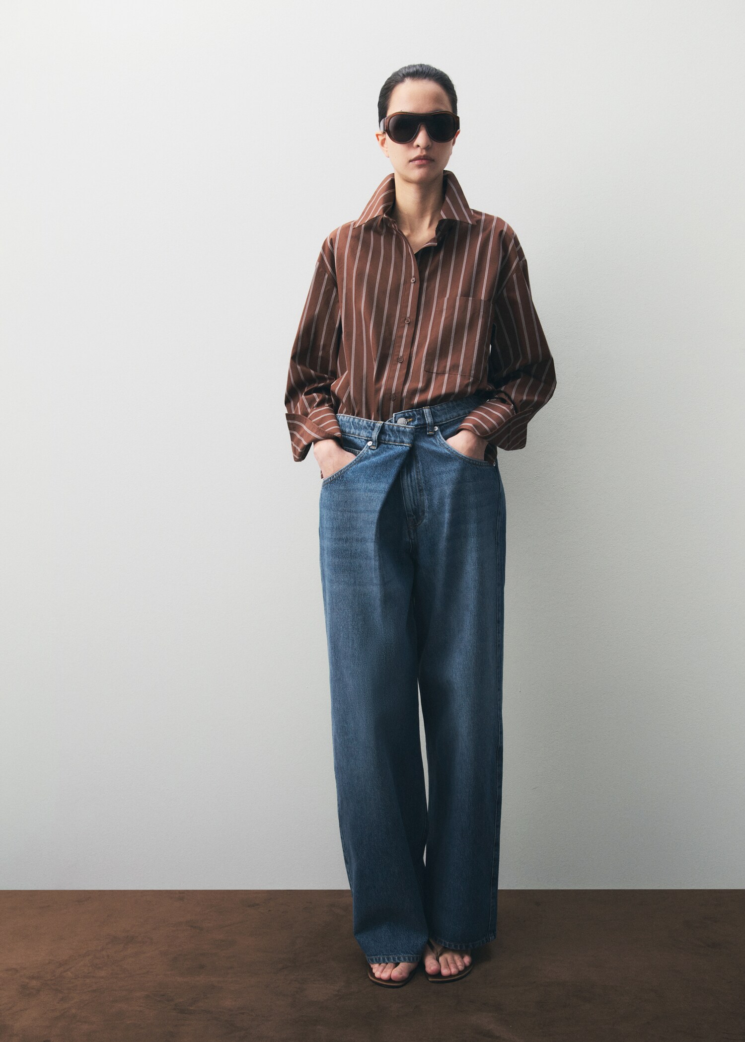 Mid-rise balloon jeans - General plane
