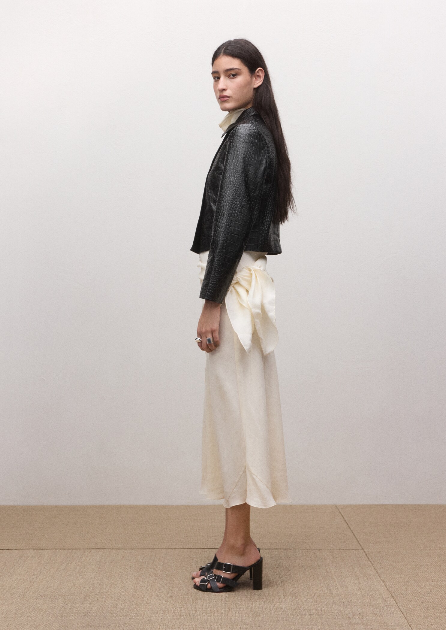 100% leather double-breasted jacket - Details of the article 2