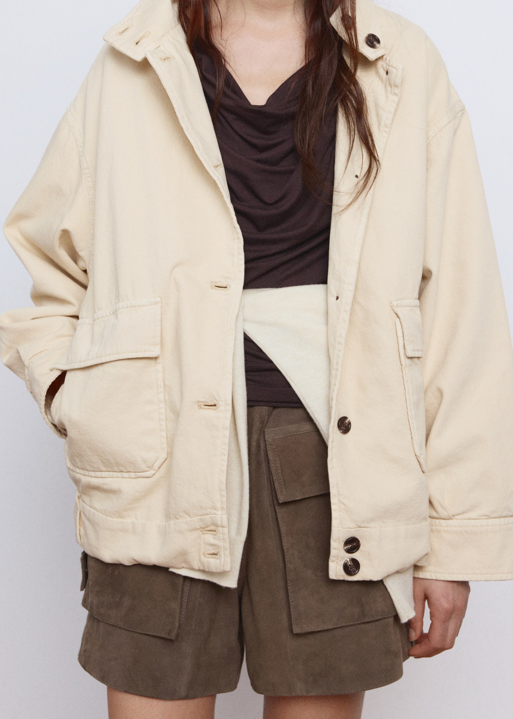 جاكيت باركا دنيم بياقة مرتفعة - رؤية وسط, الفانيلا. Ref: 27095817-01.