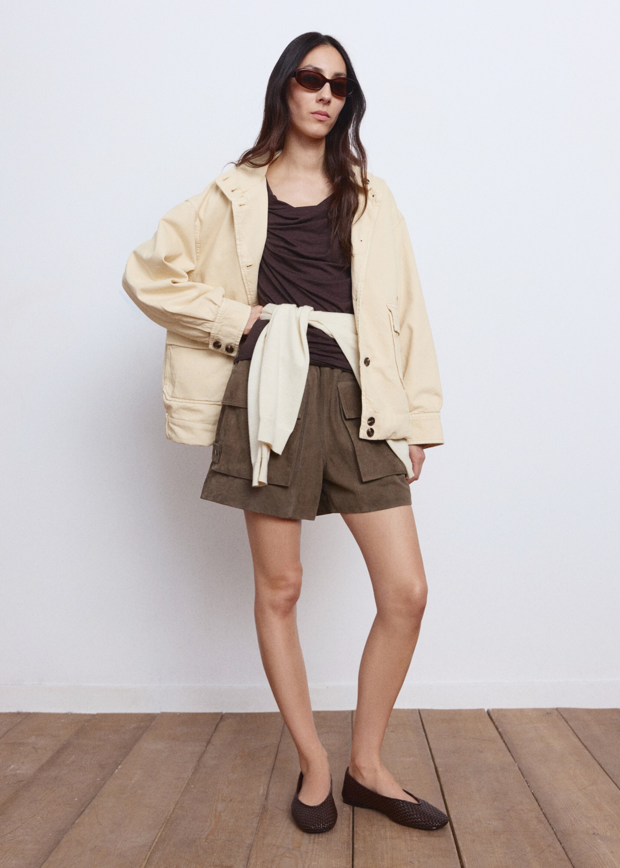 جاكيت باركا دنيم بياقة مرتفعة - رؤية عامة, الفانيلا. Ref: 27095817-01.