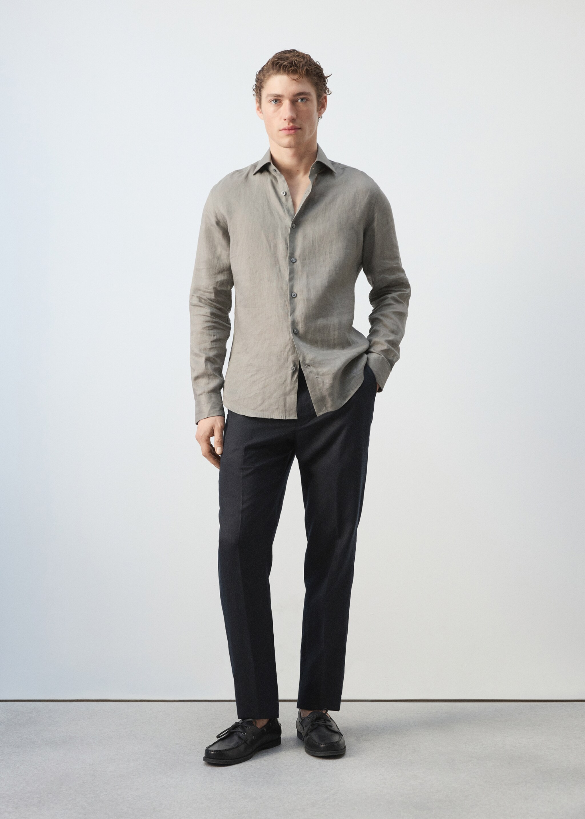 100% linen slim-fit shirt - General plane, Medium Brown. Ref: 27095947-02.