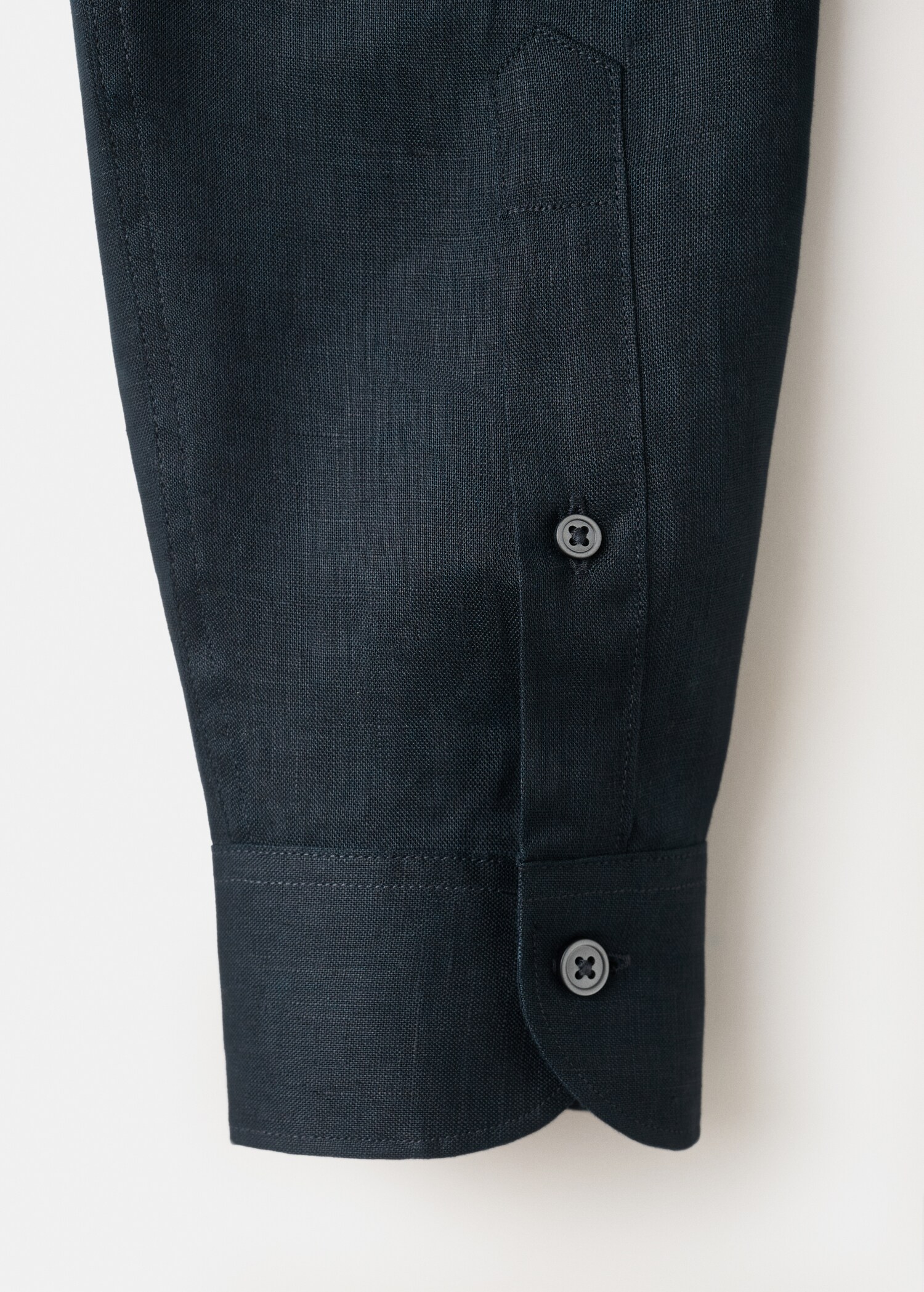 100% linen slim-fit shirt - Details of the article 0