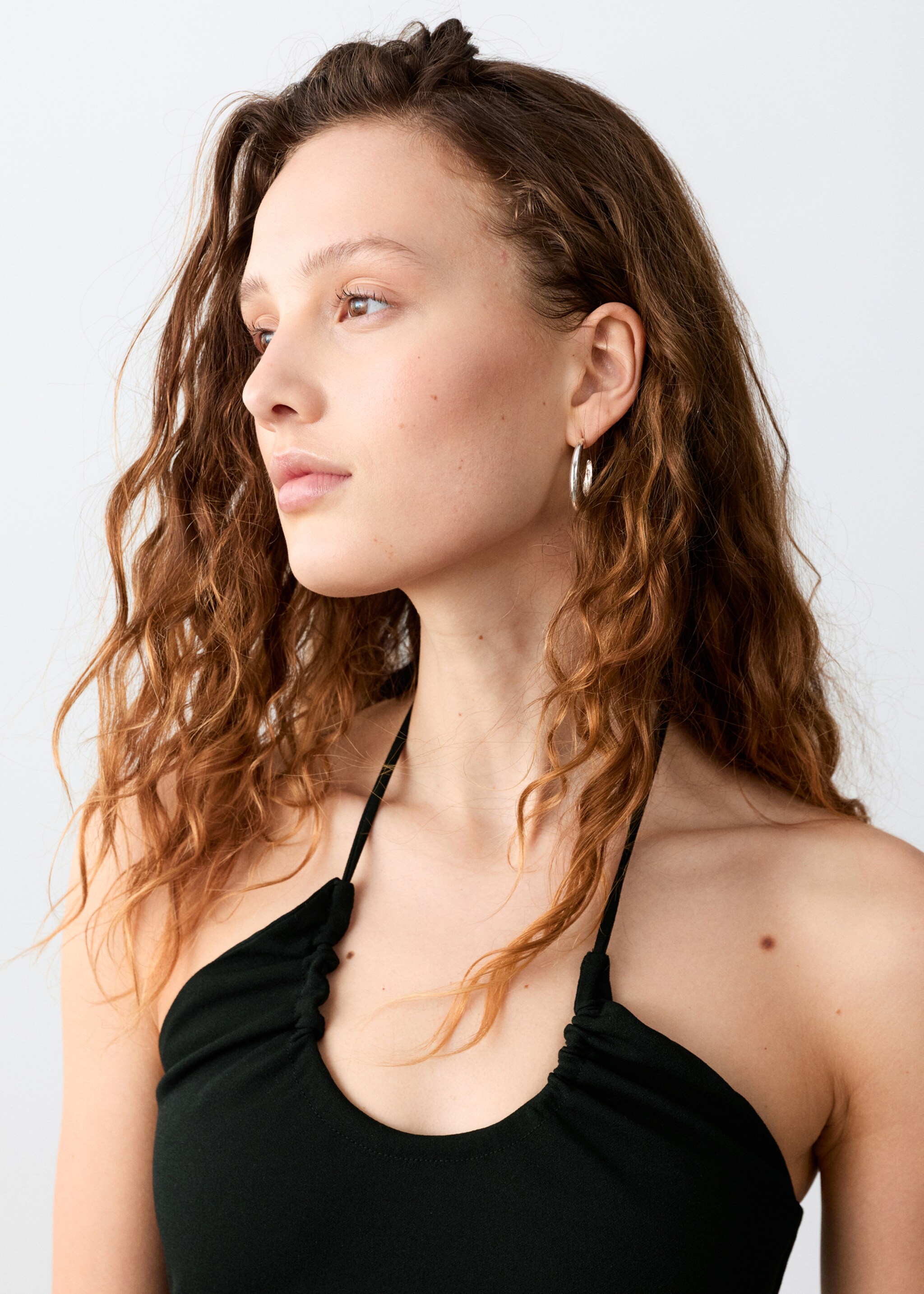 Halter neck short dress - Details of the article 1, Black. Ref: 27095982-01.