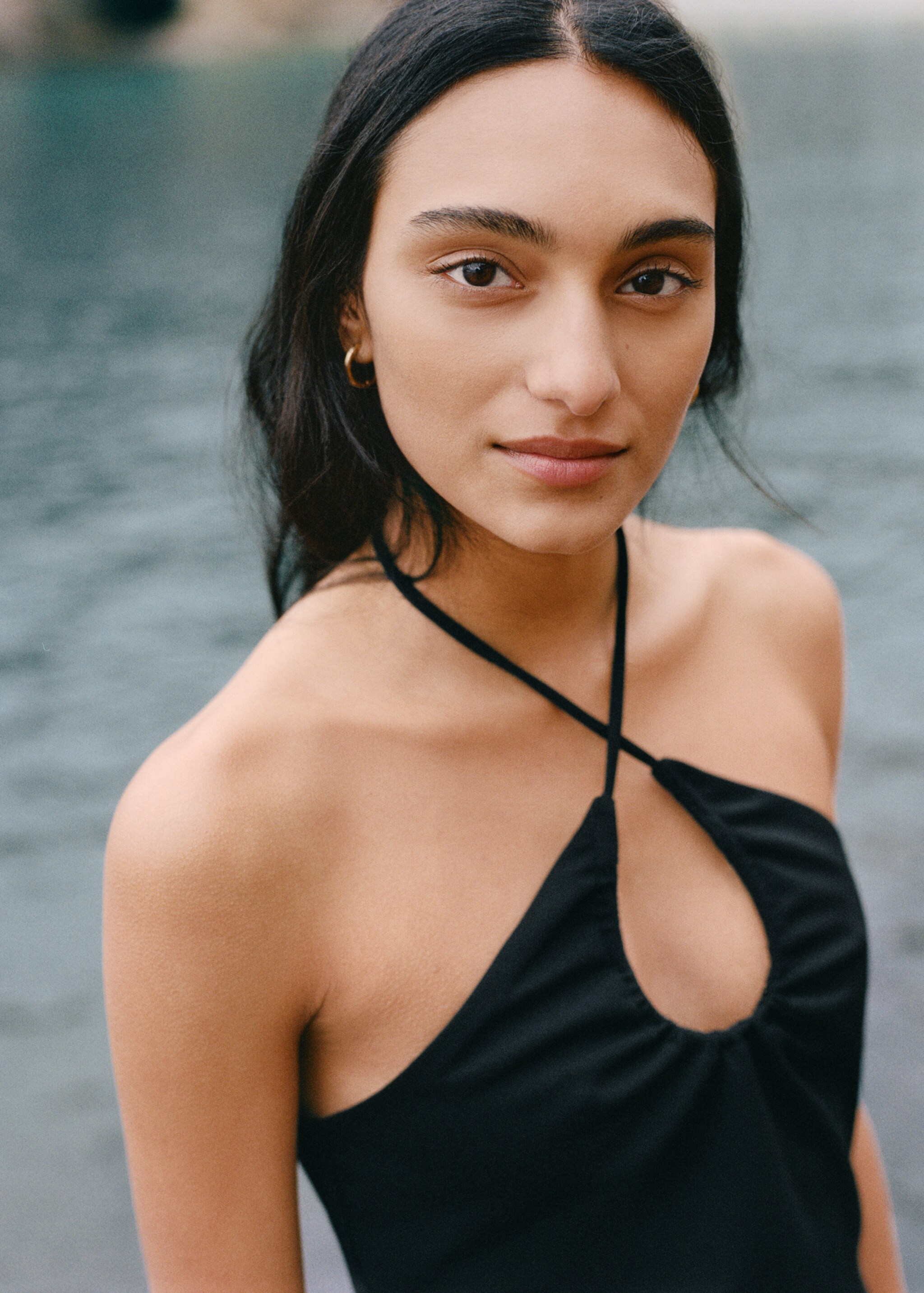 Halter neck short dress - Details of the article 5, Black. Ref: 27095982-01.