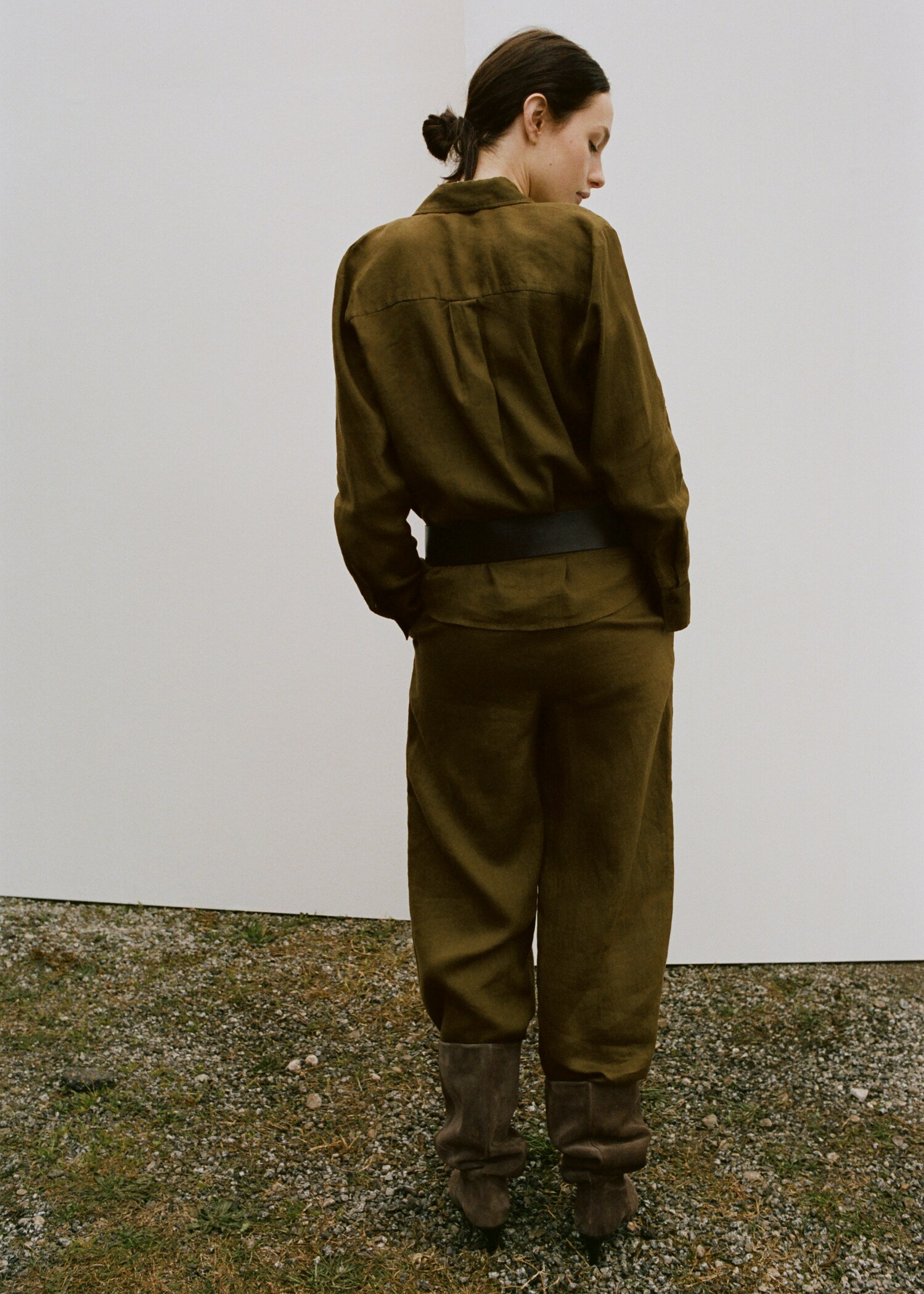 Pocket linen shirt - Details of the article 1