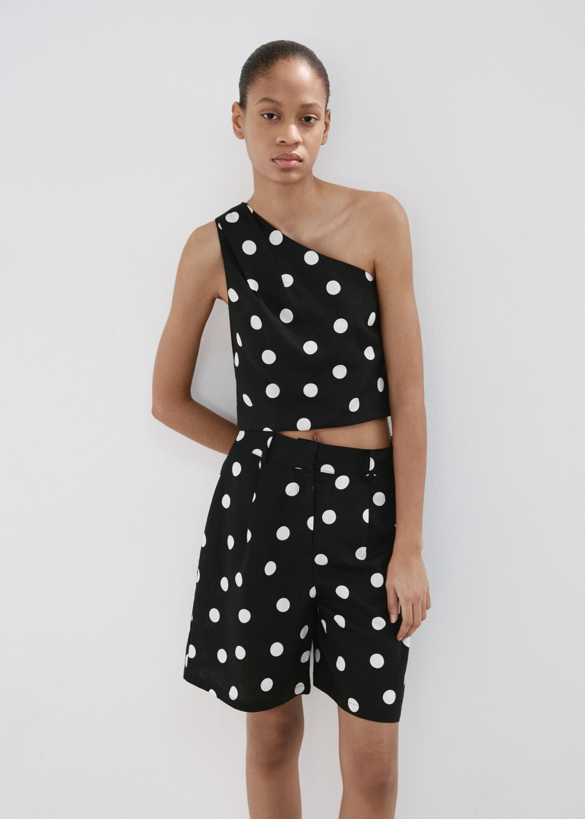 Lyocell polka dot shorts - Medium plane, Black. Ref: 27097152-01.