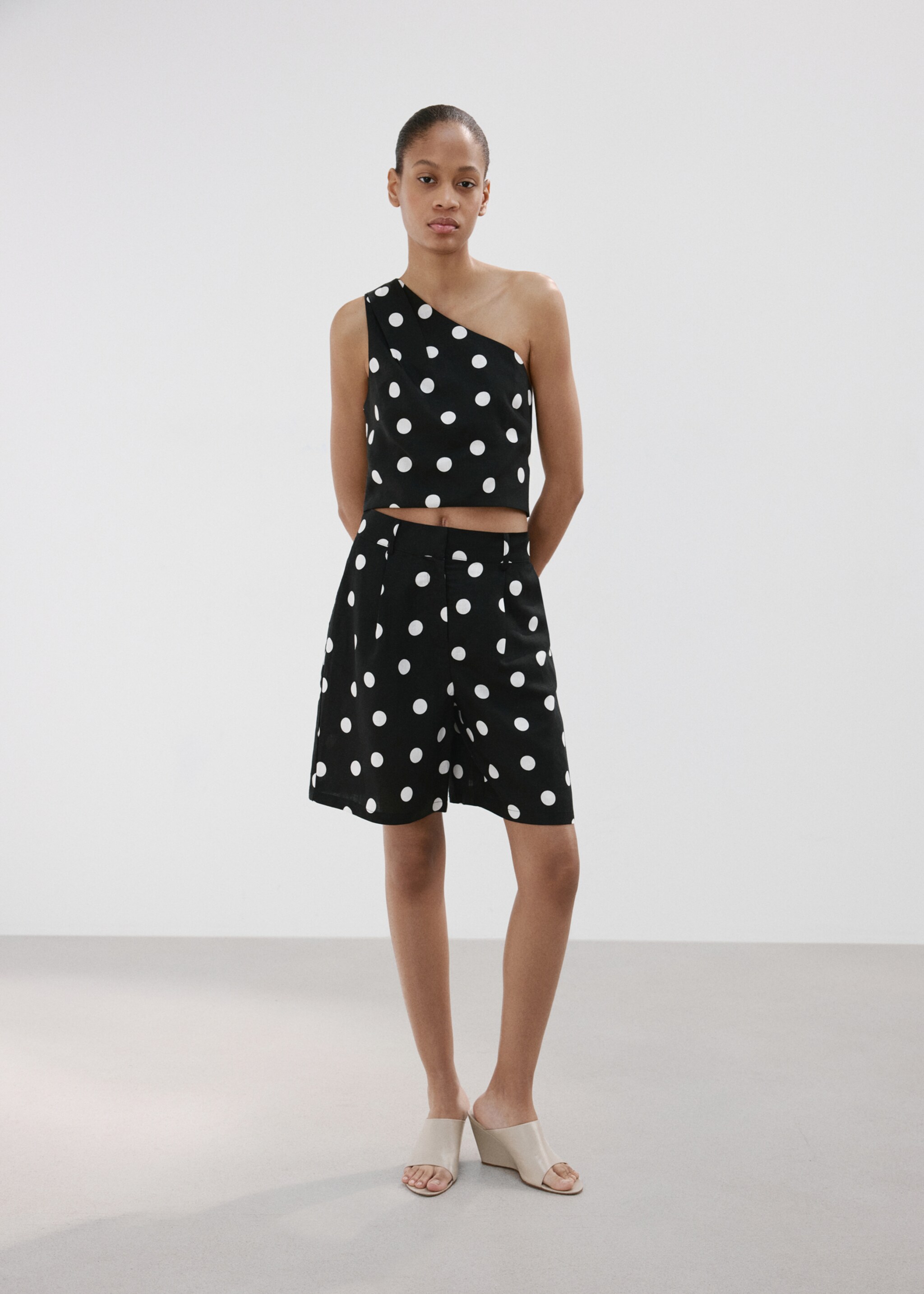 Lyocell polka dot shorts - General plane, Black. Ref: 27097152-01.