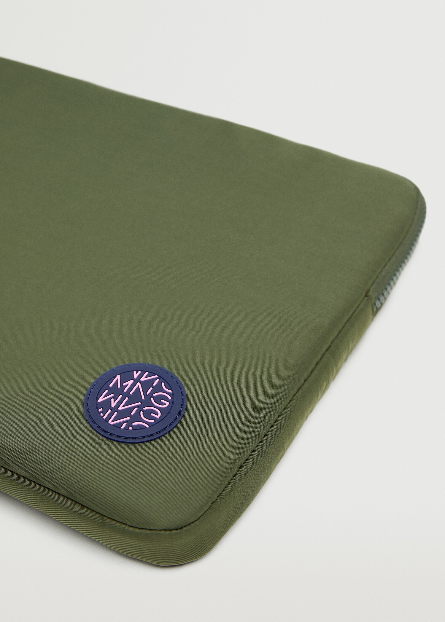 Laptop case with knot detail - Medium plane