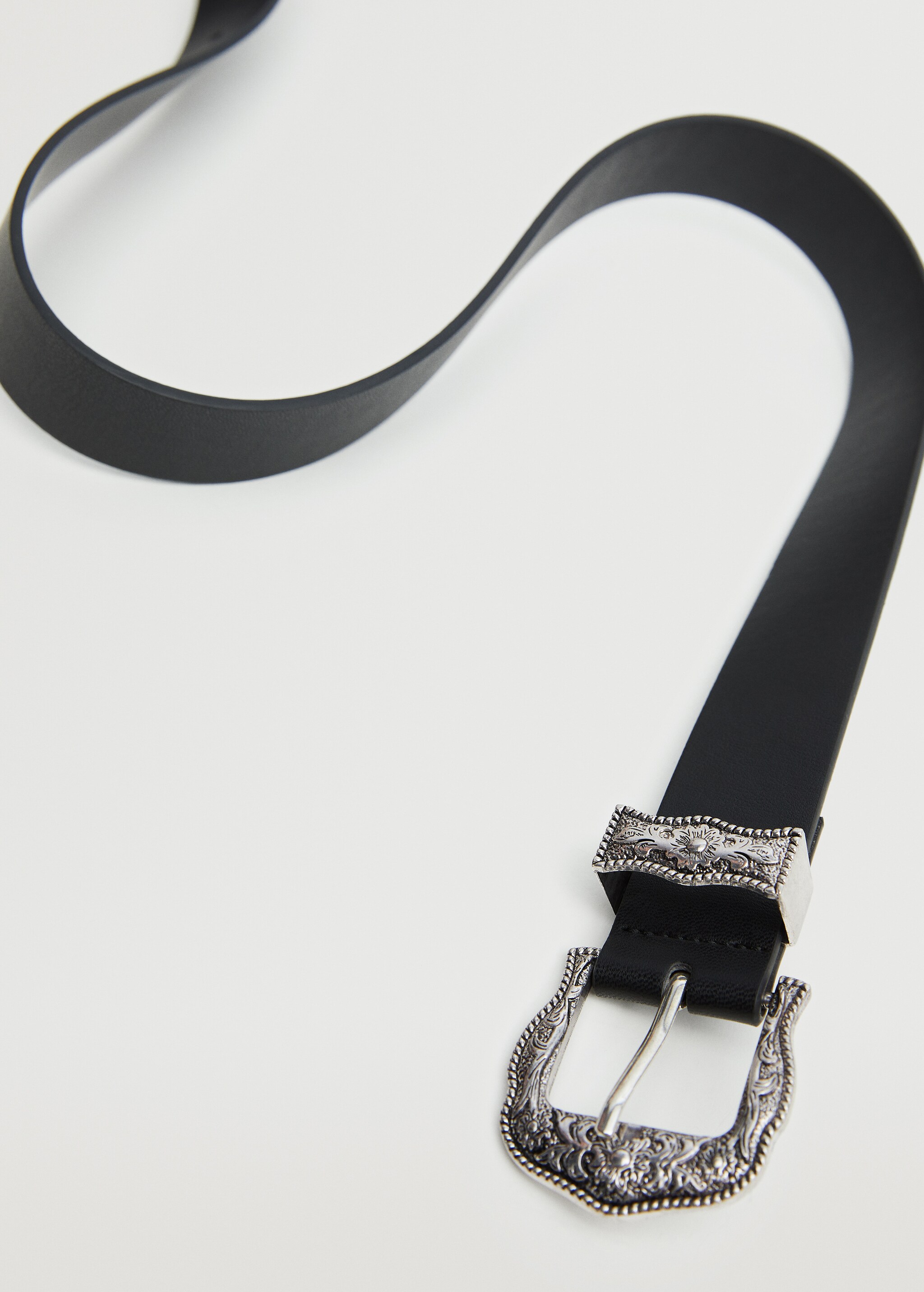 Embossed buckle belt - Details of the article 2