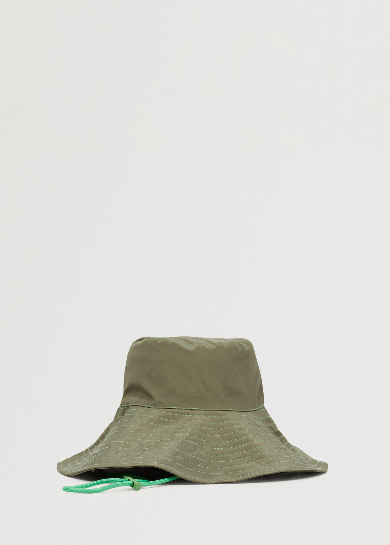 Bucket hat with straps - Article without model