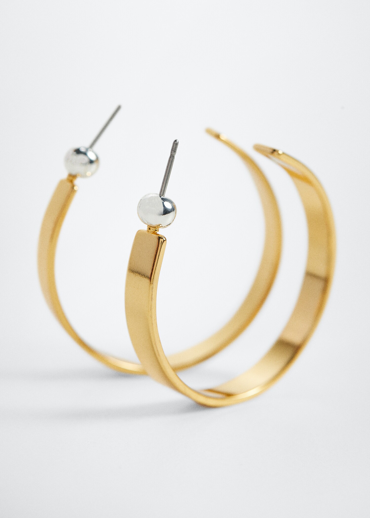 Hoop earrings - Details of the article 2