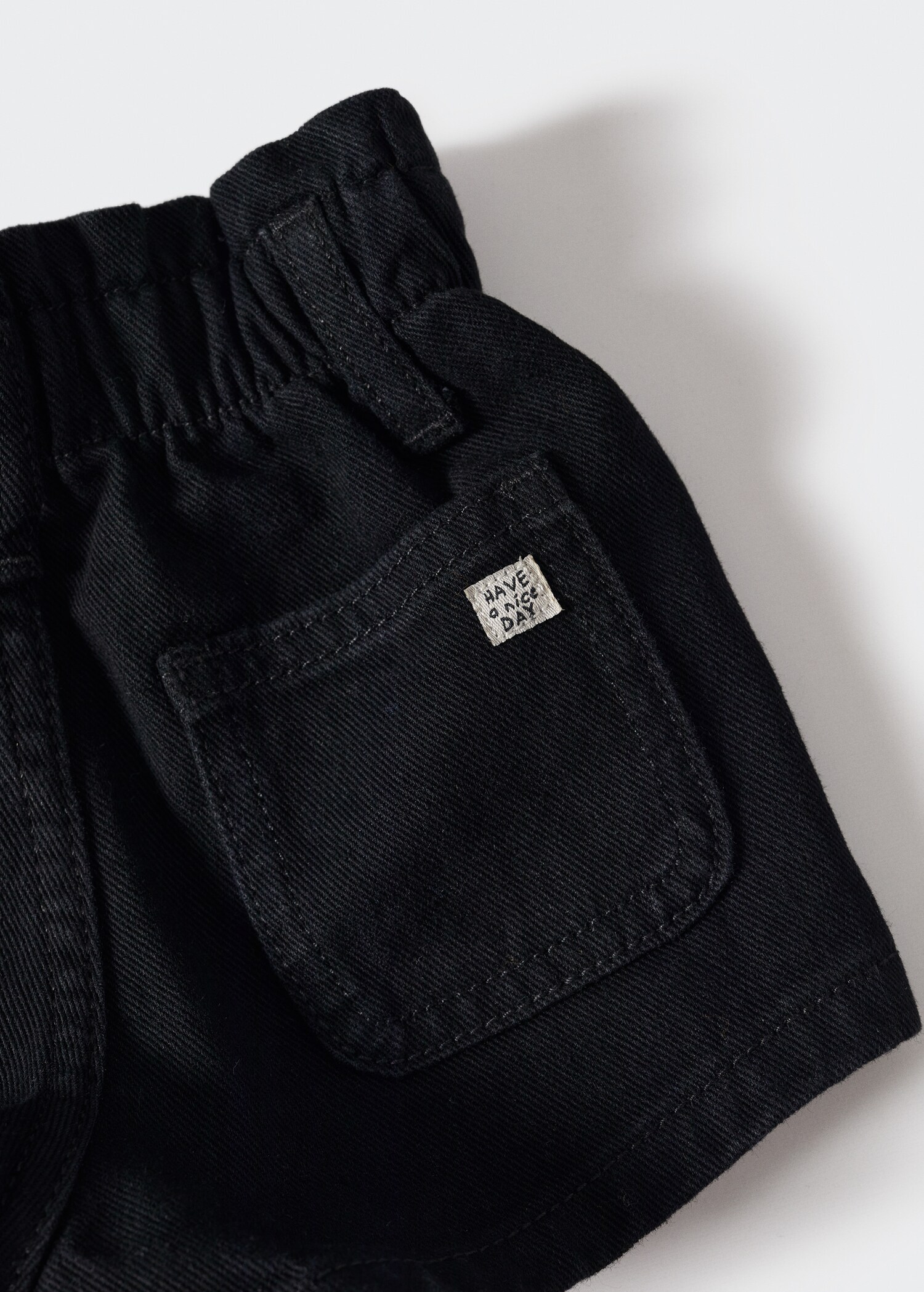 Paperbag shorts - Detail van het artikel 9