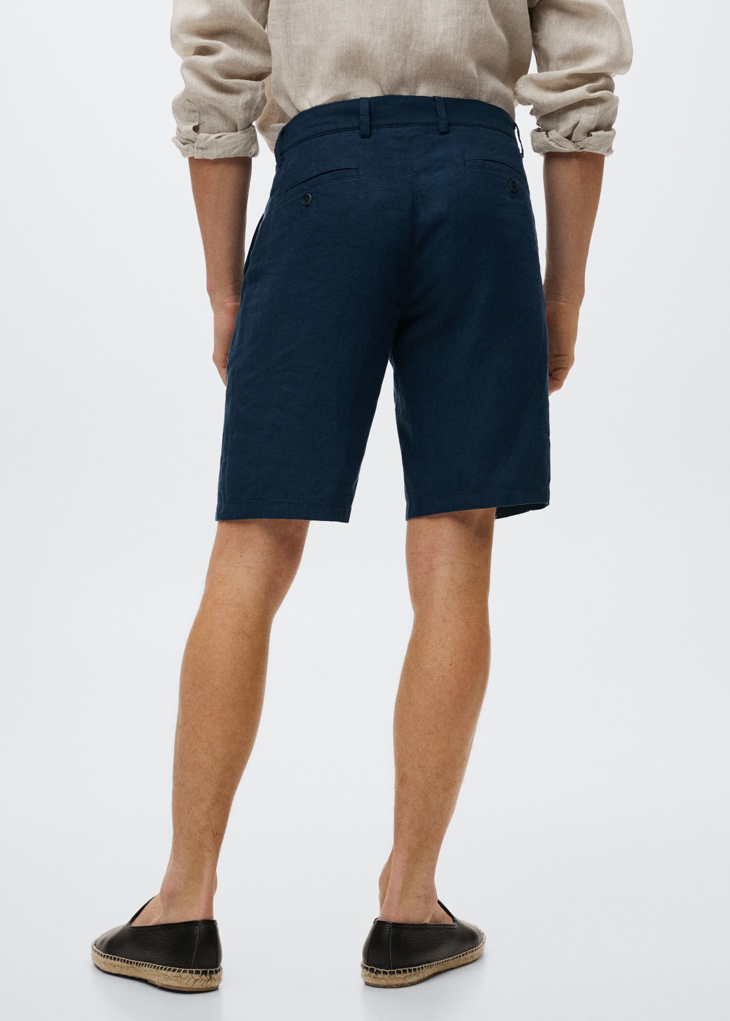 Bermudashorts aus 100 % Leinen - Rückseite des Artikels