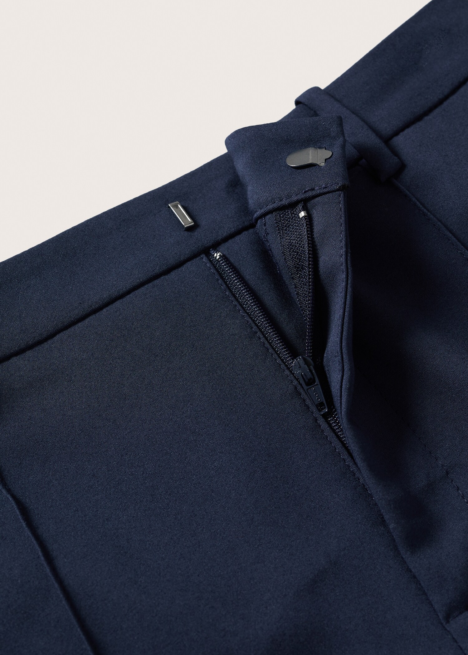 Pockets cotton shorts - Details of the article 8