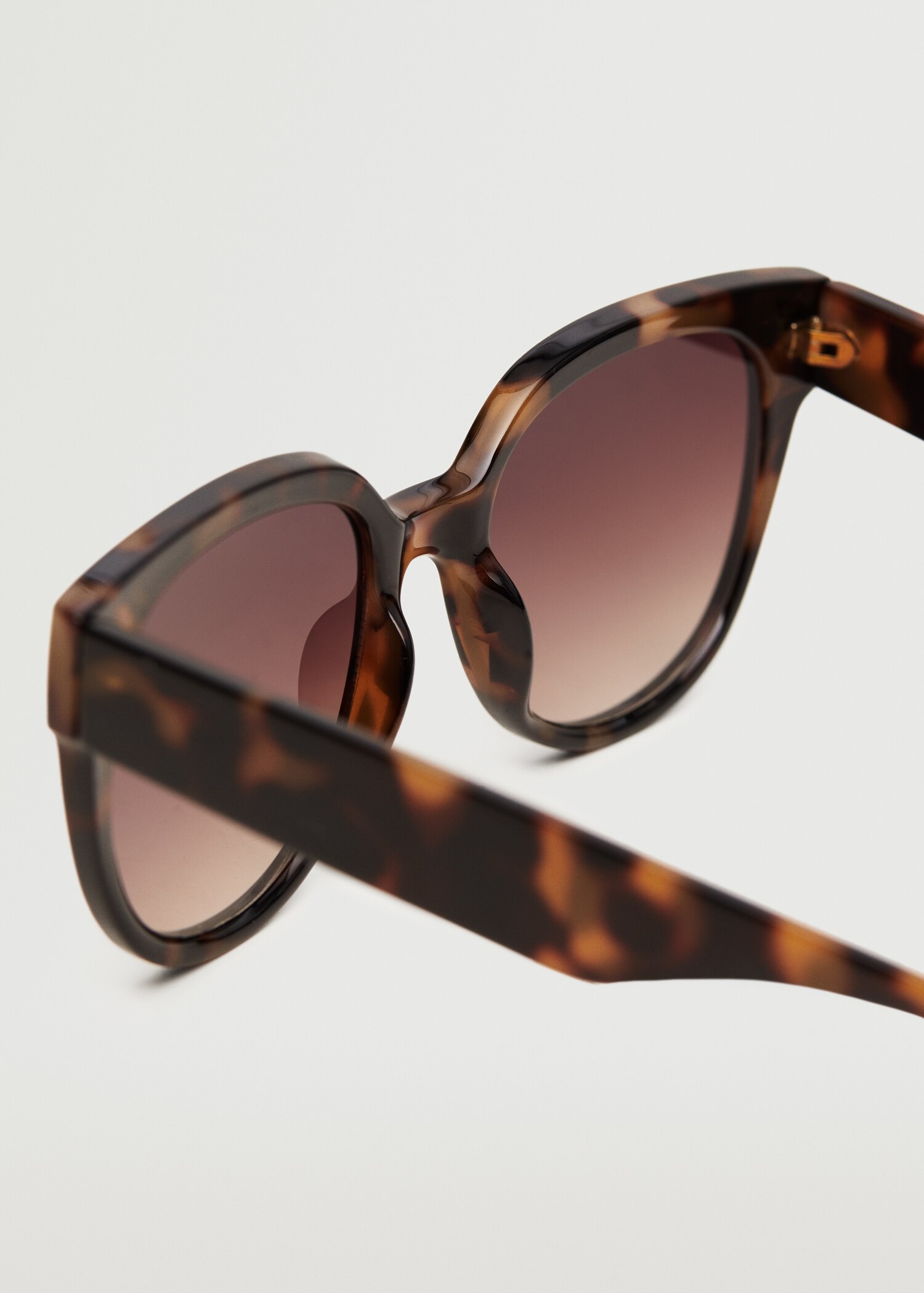 Cat-eye sunglasses - Details of the article 2