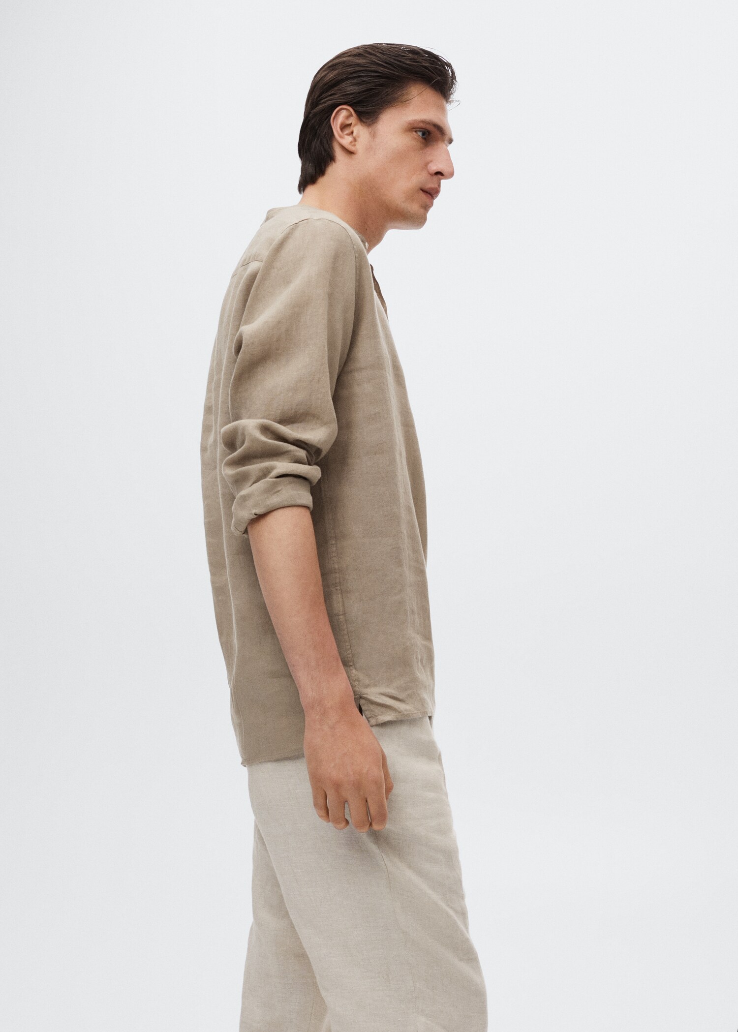 Regular-fit Mao-collar linen shirt - Details of the article 2