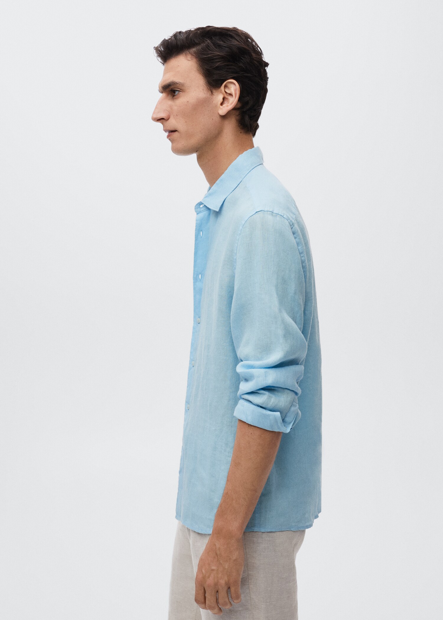 Regular-fit 100% linen shirt - Details of the article 2