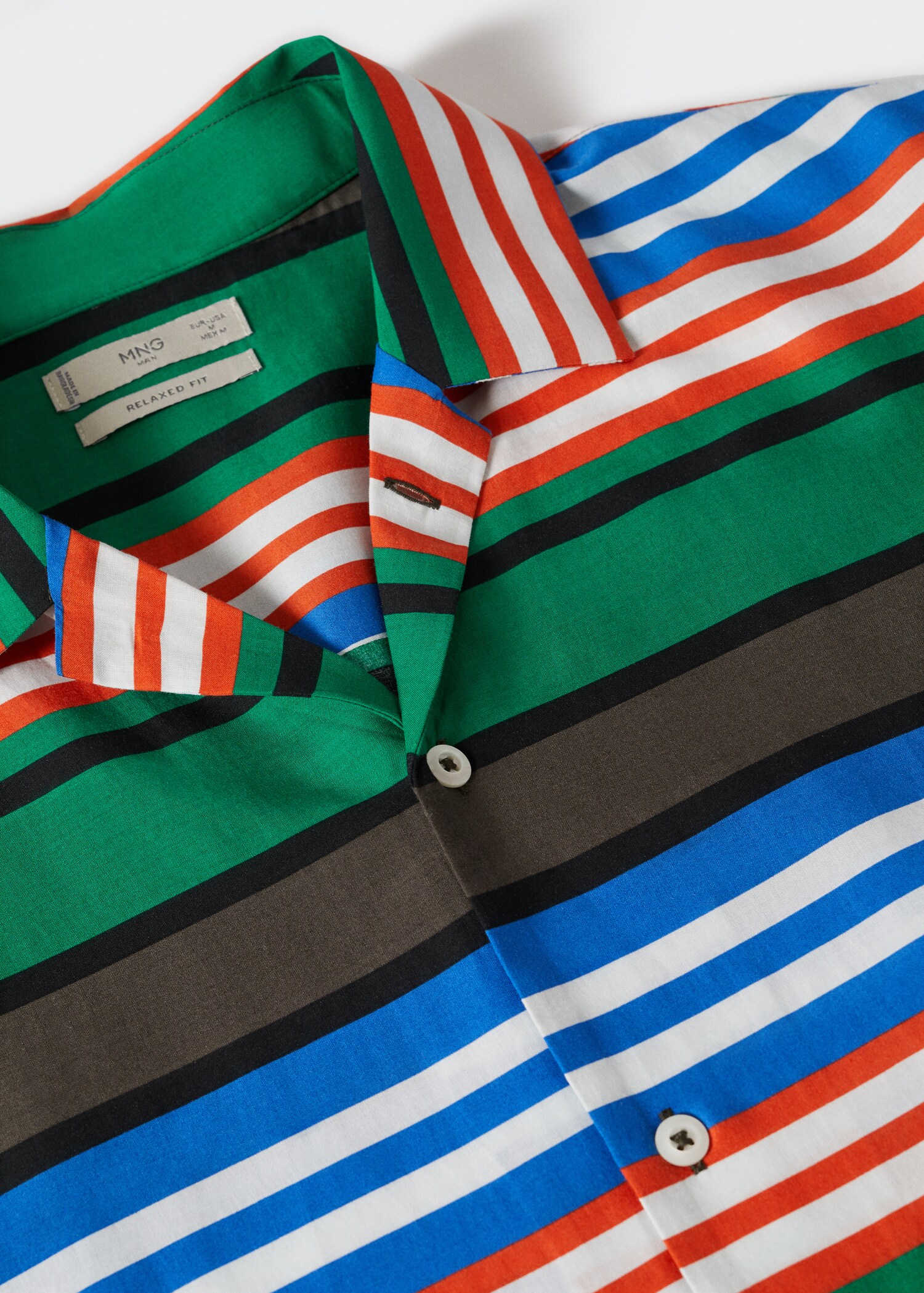 Camisa fluida riscas - Pormenor do artigo 8