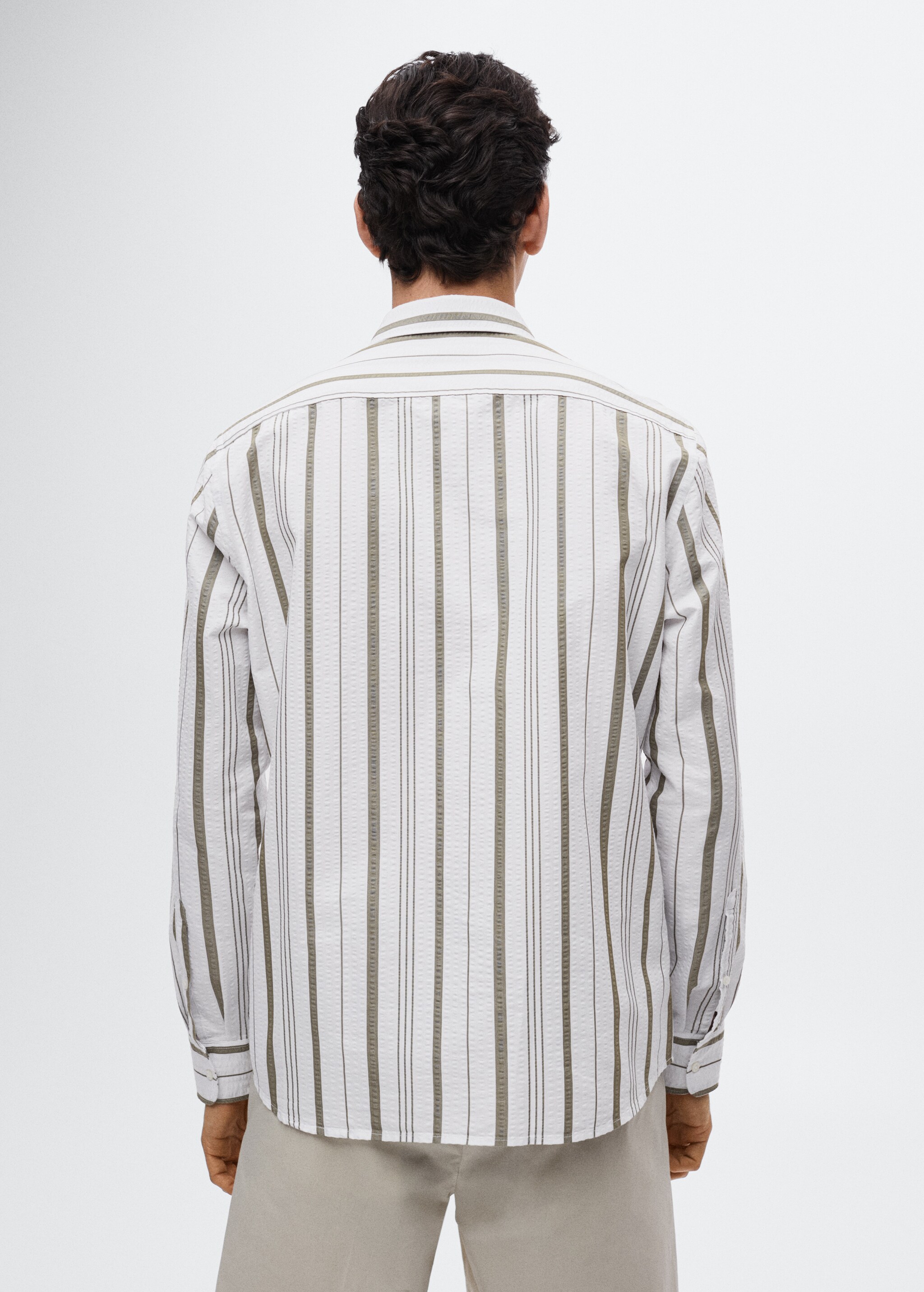 Striped seersucker shirt - Spatele articolului