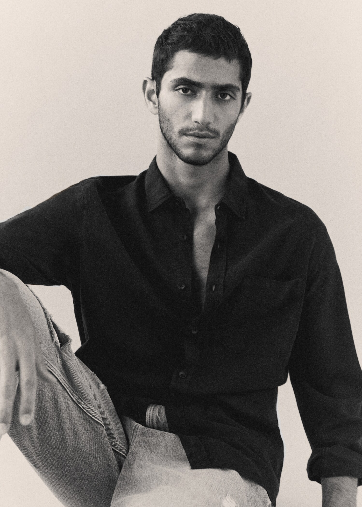 Flowy regular-fit lyocell shirt - Details of the article 5