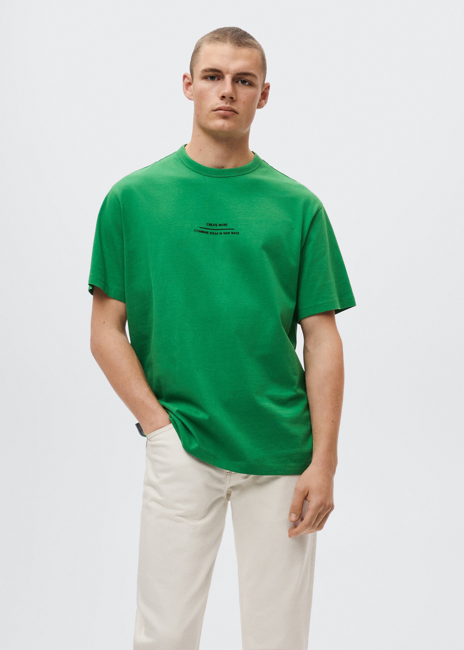 T-Shirt mit Schriftzug - Mittlere Ansicht