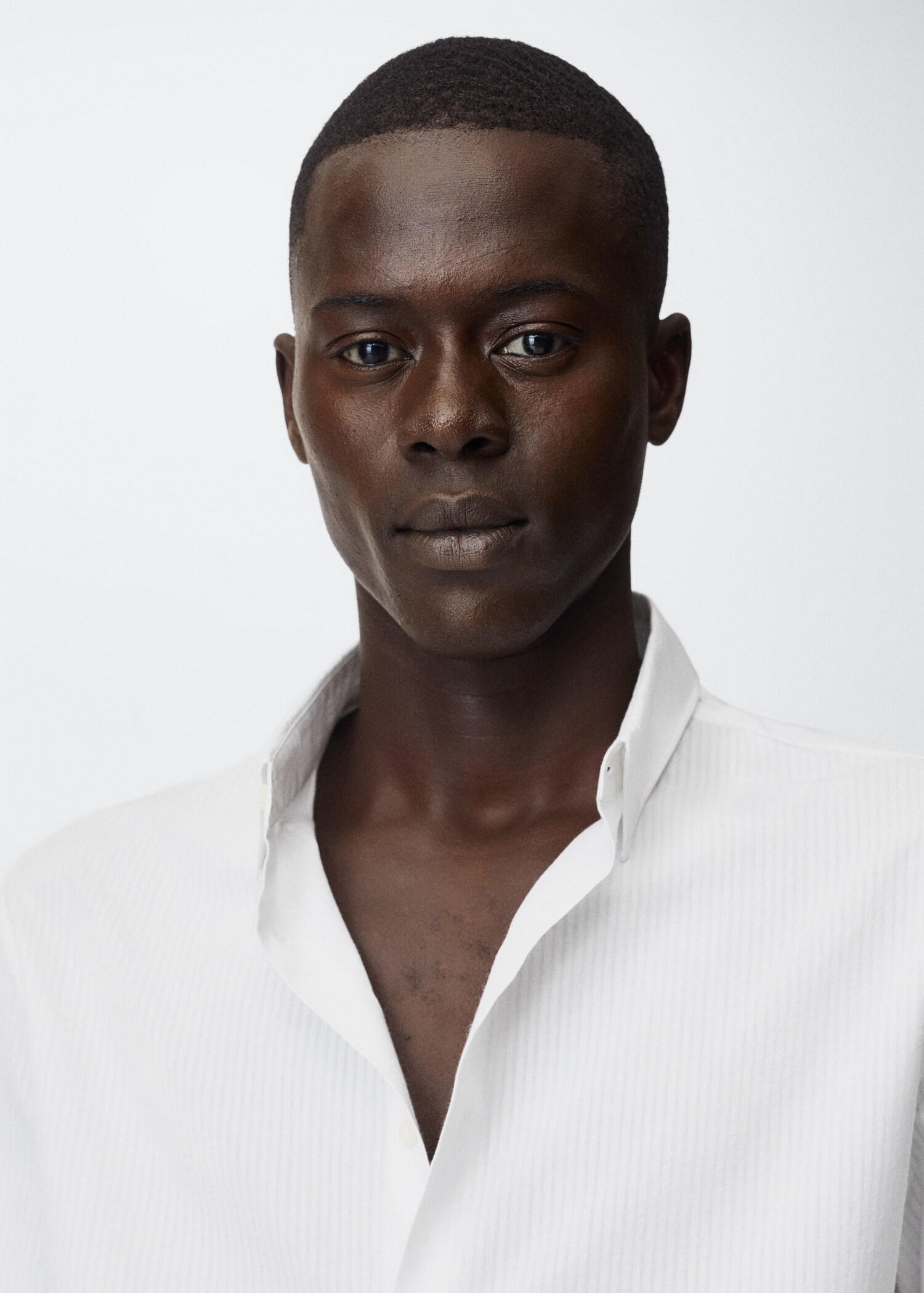 Slim-fit cotton seersucker shirt - Details of the article 1
