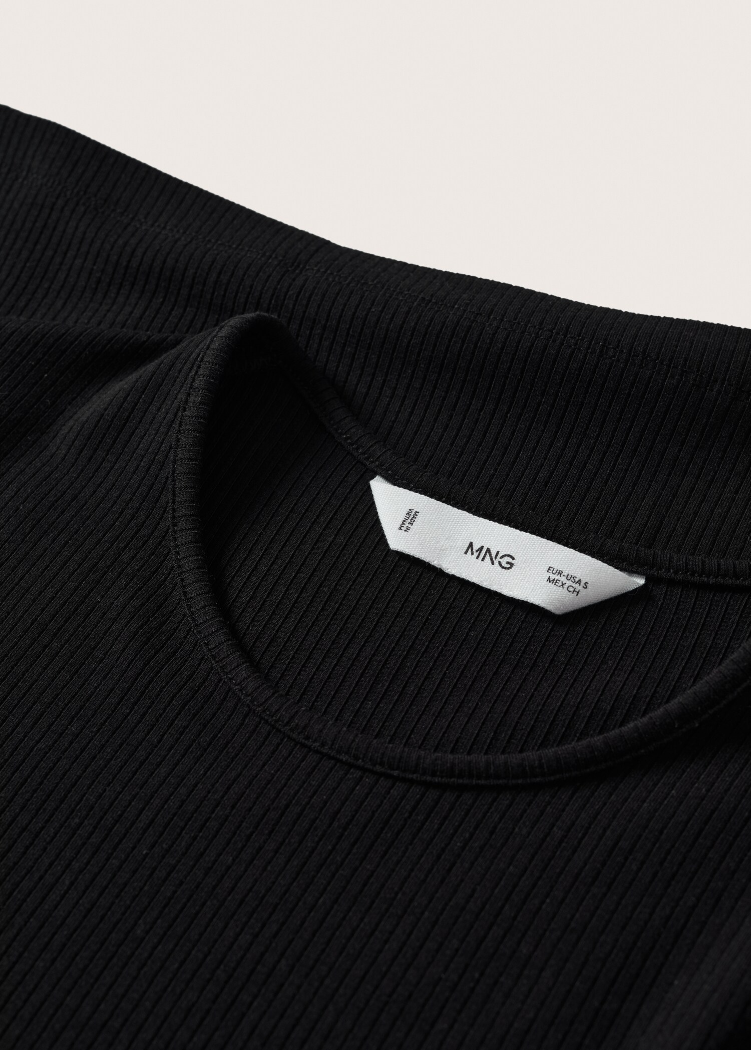 T-shirt basique col rond - Détail de l'article 8