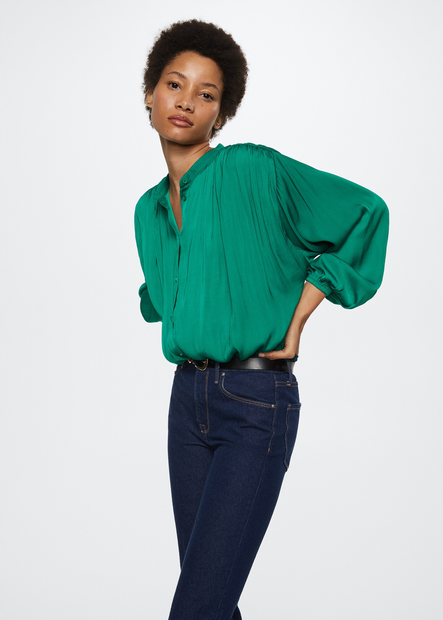 Buttoned flowy blouse - Medium plane