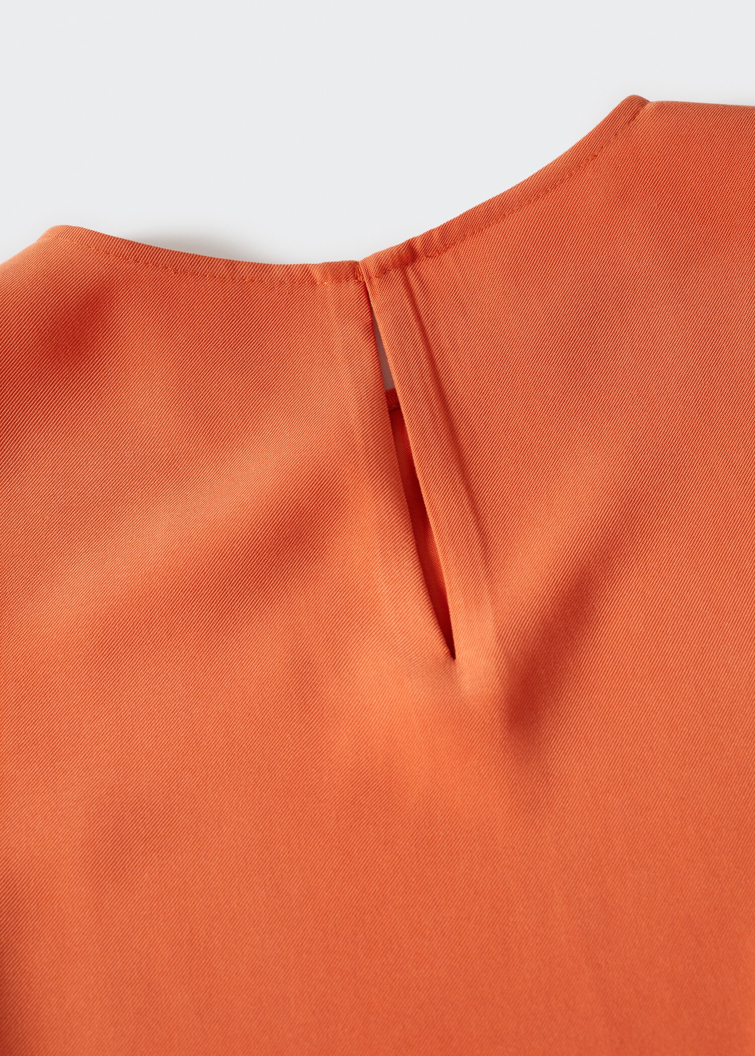 Flowy top - Details of the article 8