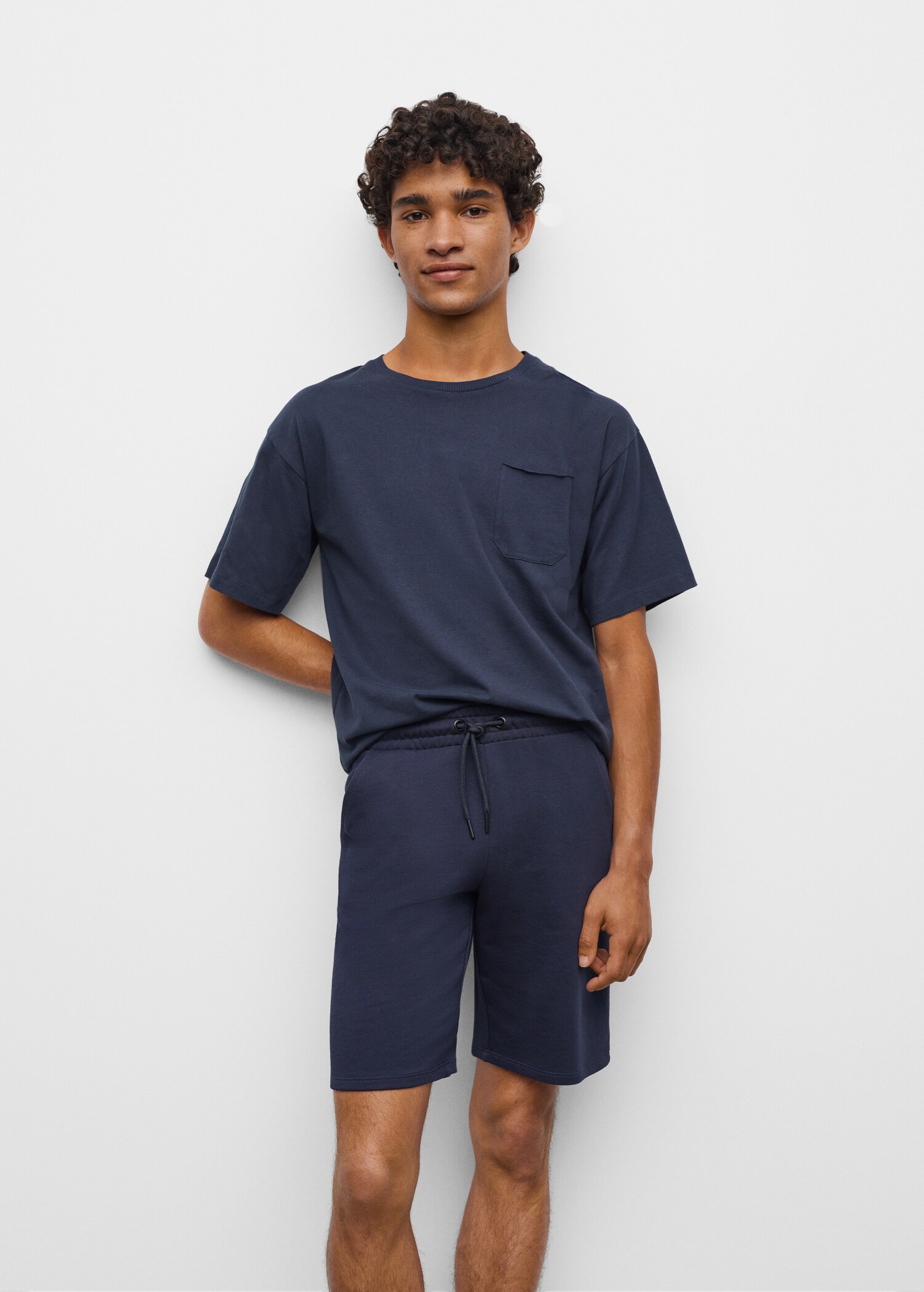 Cotton shorts with elastic waist - Details of the article 2