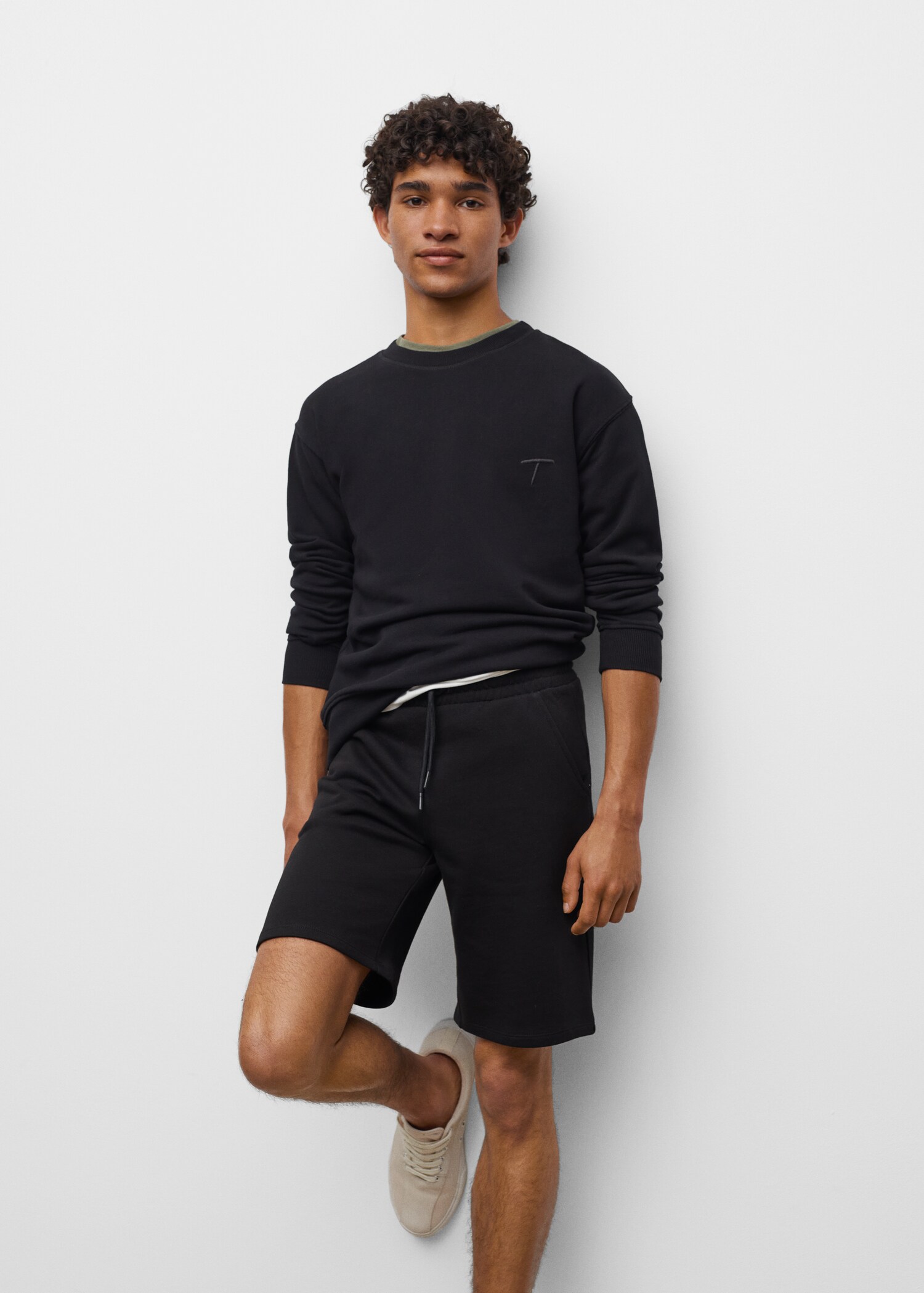 Cotton shorts with elastic waist - Medium plane