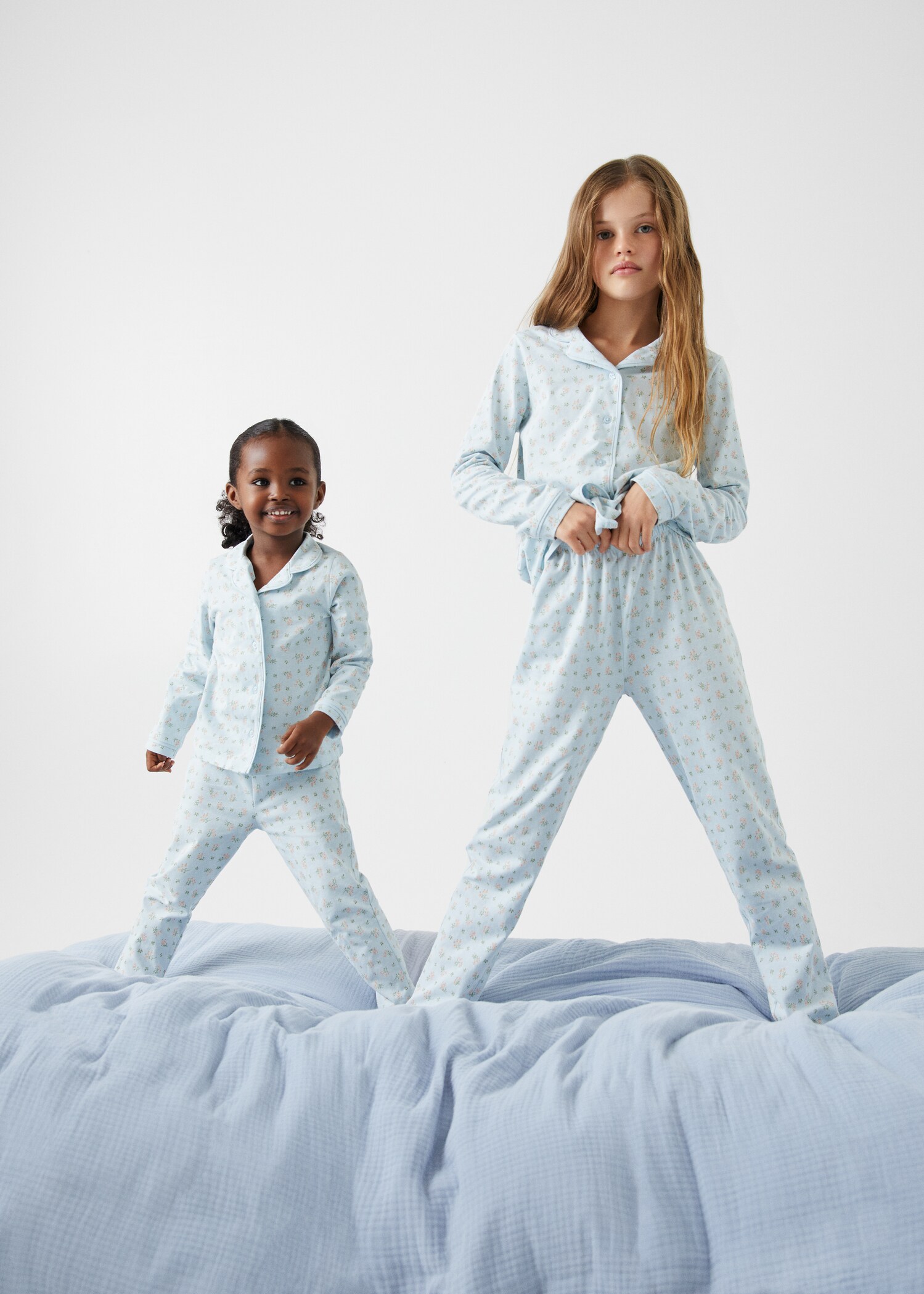 Printed long pyjamas - Details of the article 1