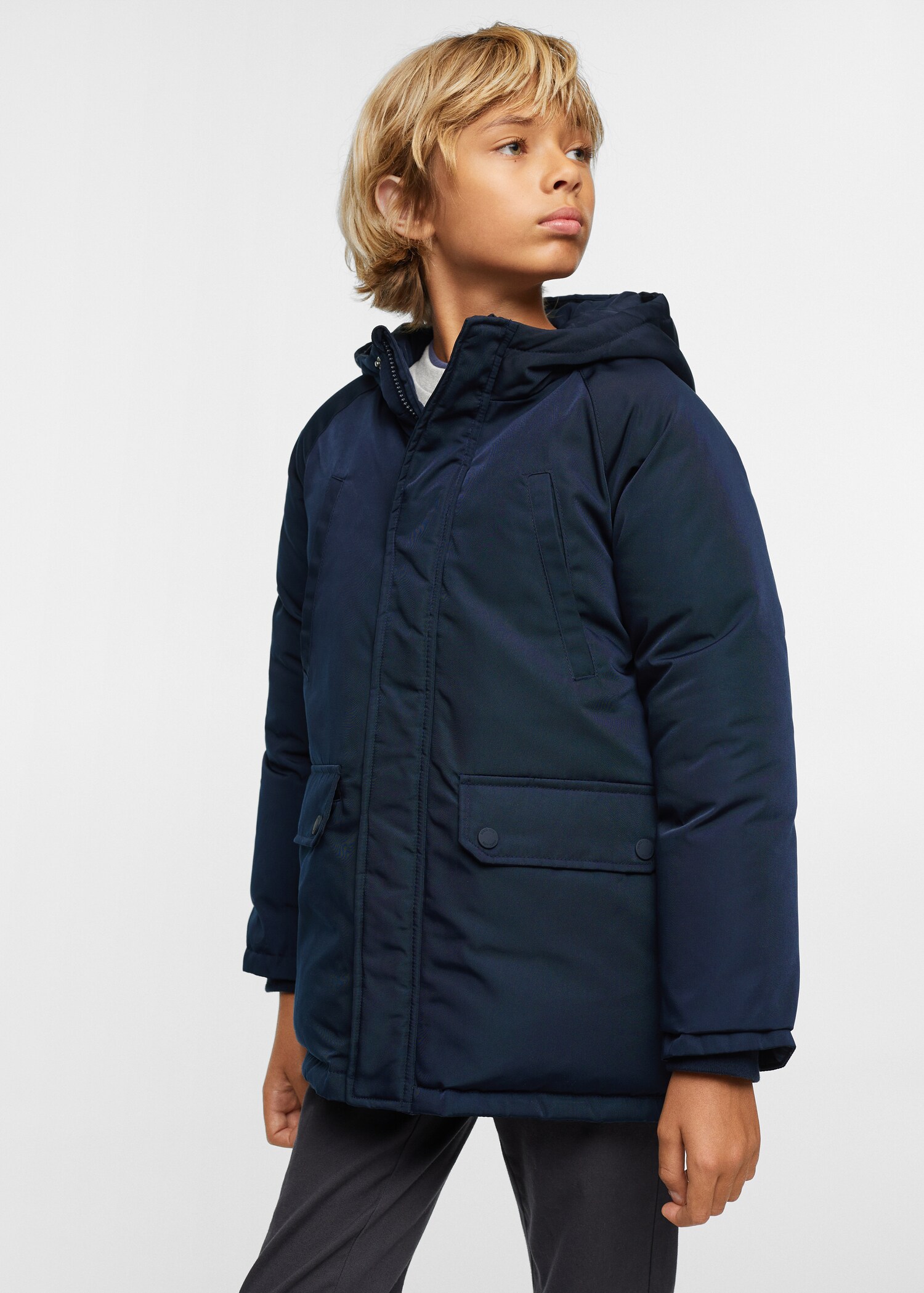 Anorak acolchado capucha - Plano medio
