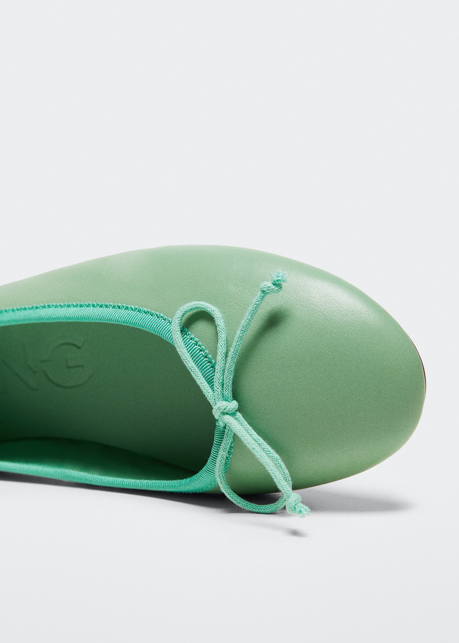 Leather ballet flats with bow - Details of the article 3